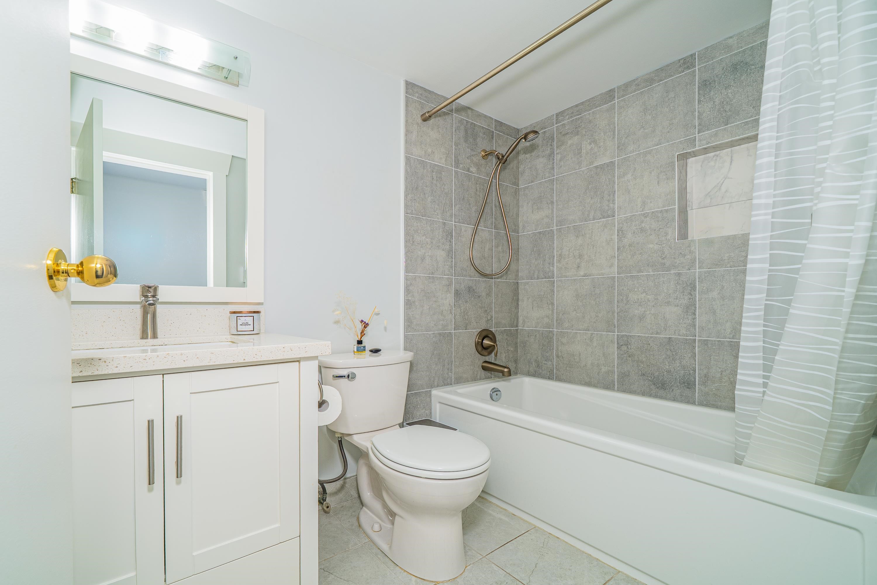 304-7700 Gilbert Road, Richmond, BC