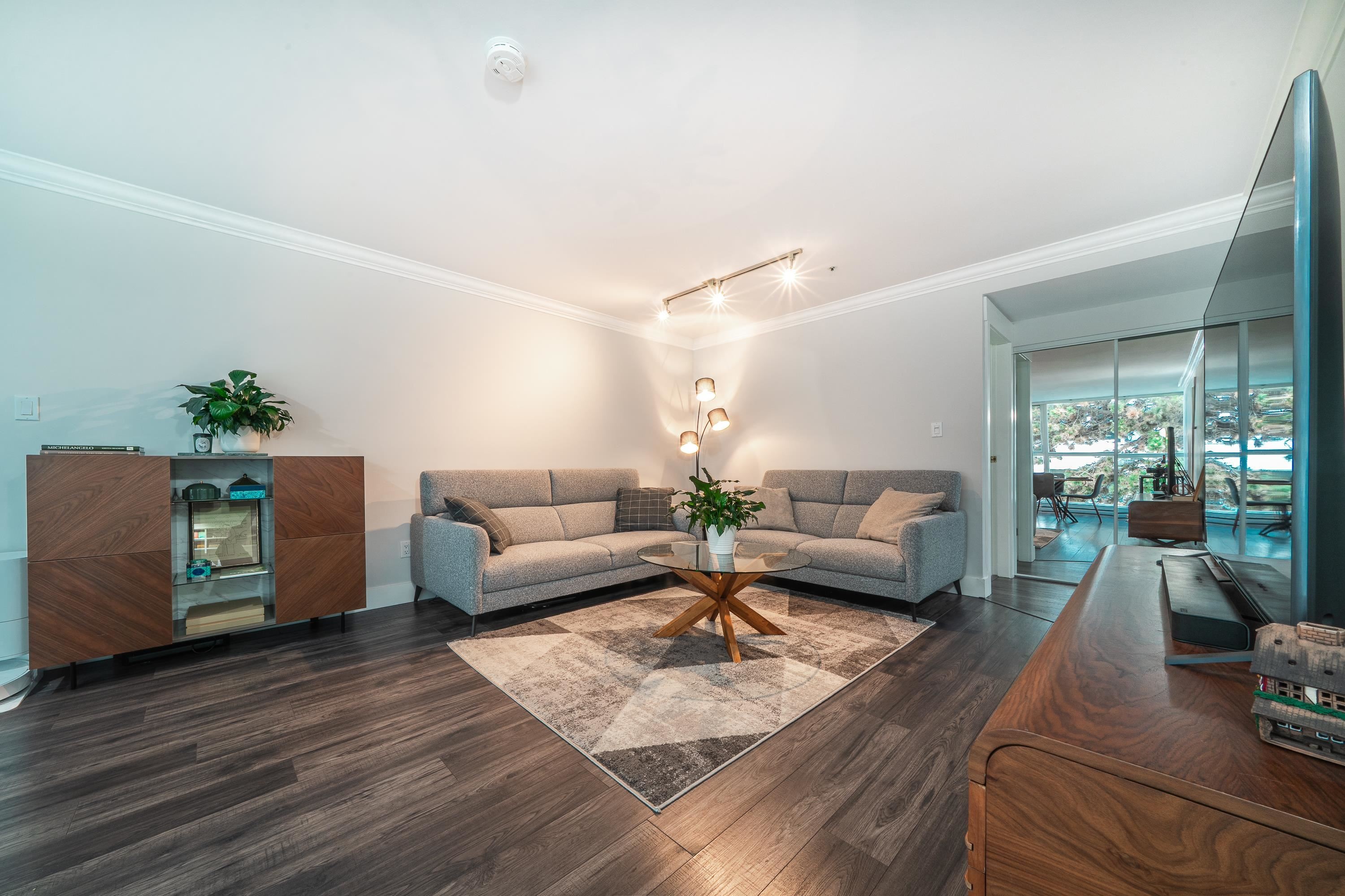 304-7700 Gilbert Road, Richmond, BC