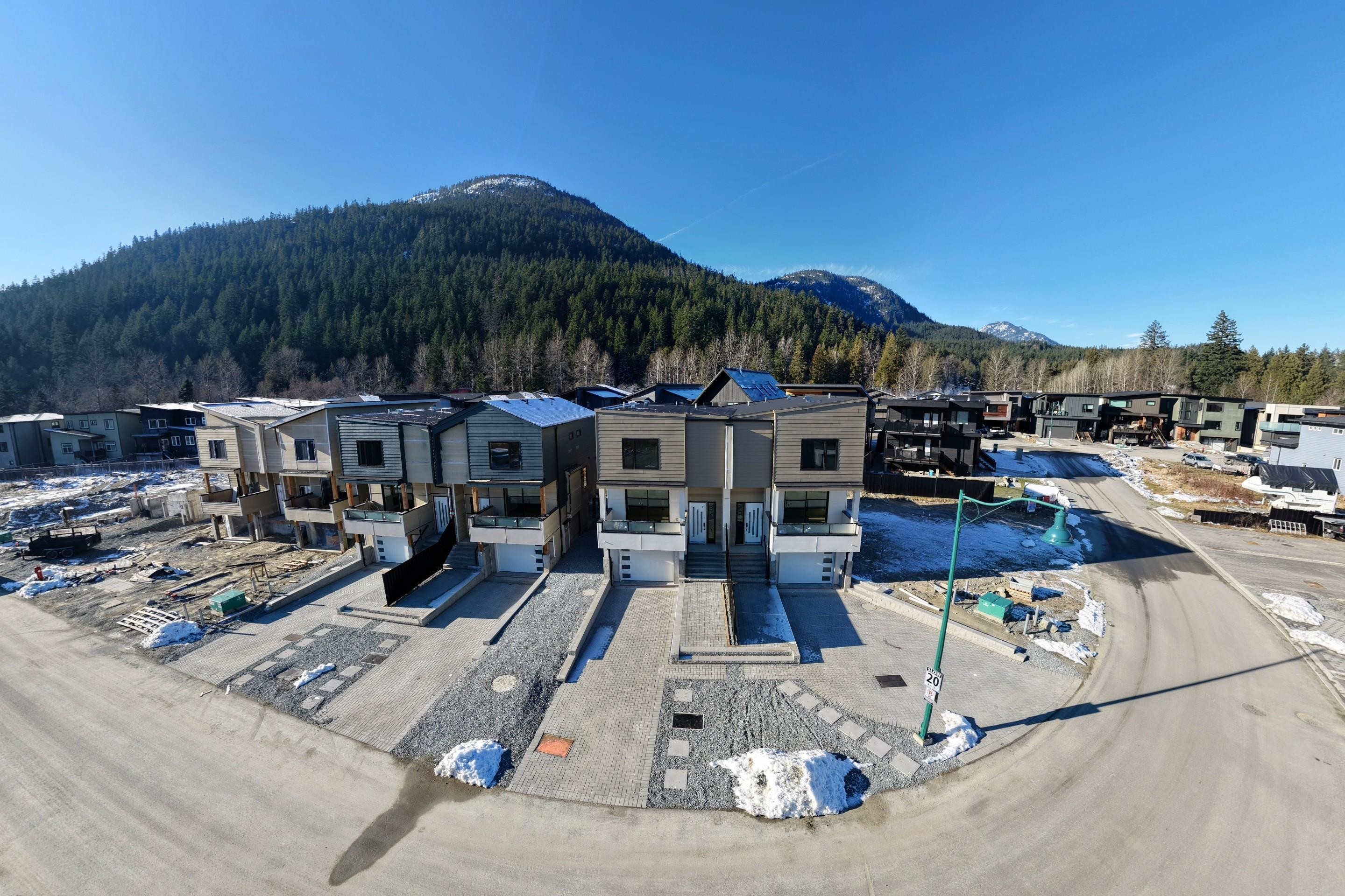 1002 Phare Crescent, Pemberton, BC