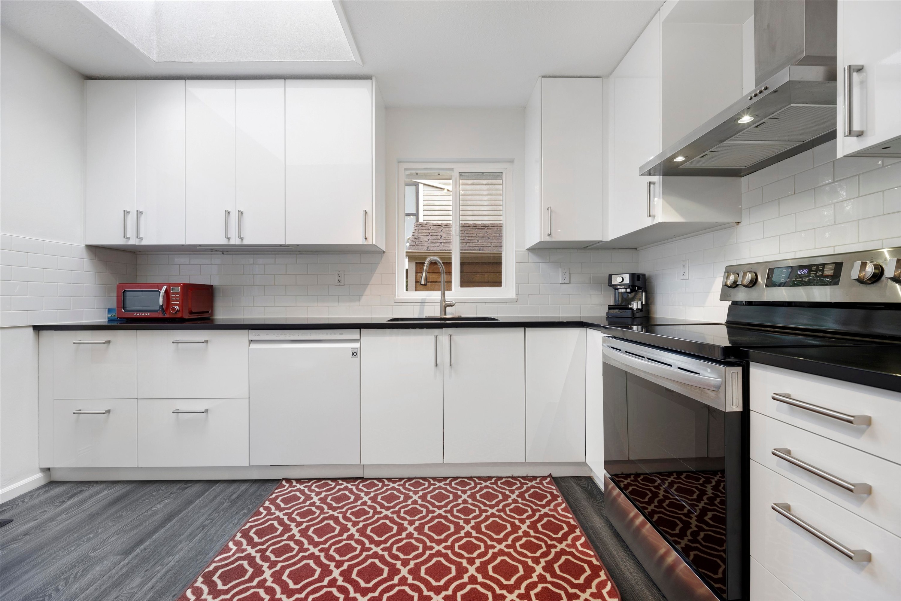 828 Nicolum Court, North Vancouver, BC