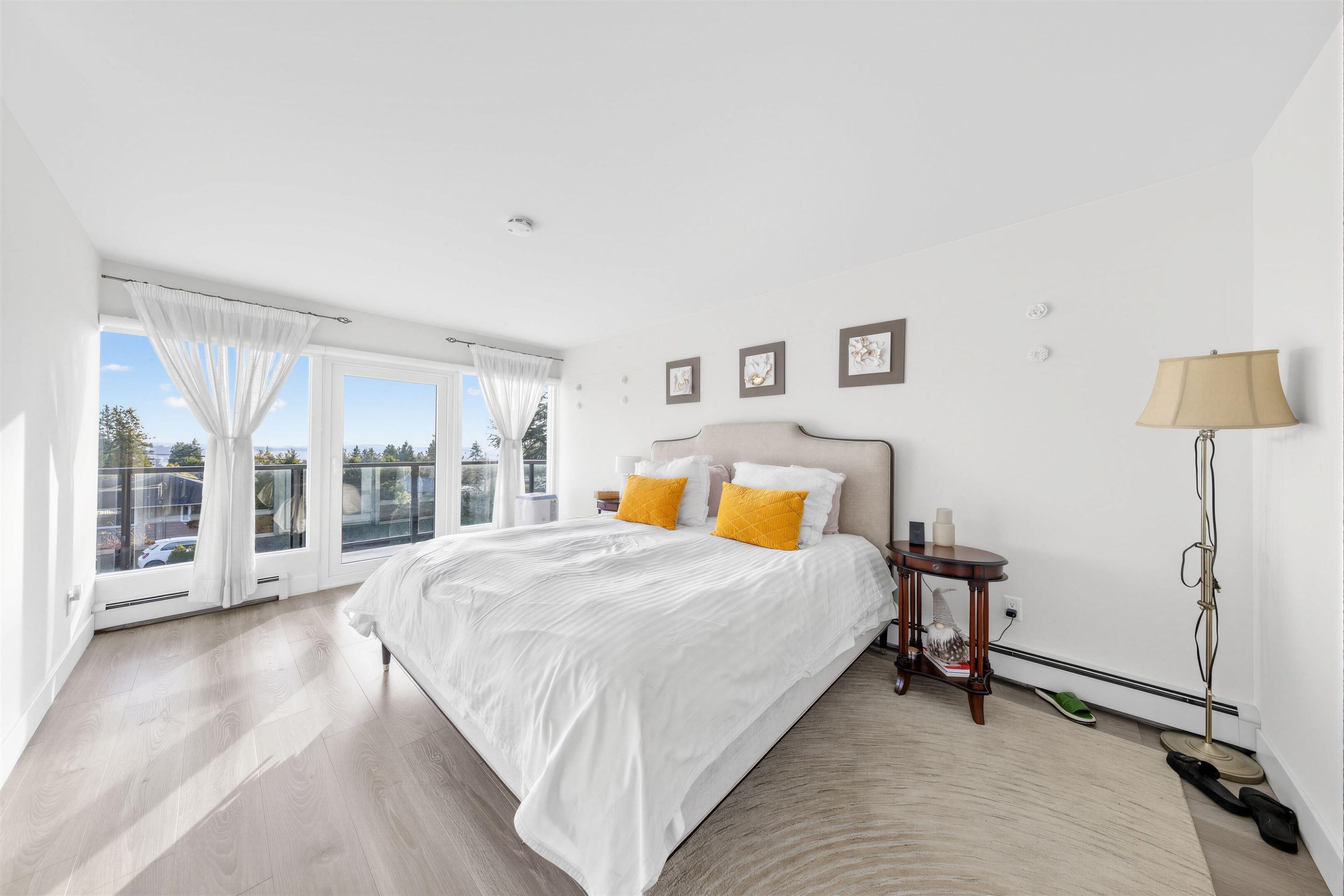 1555 Lawson Avenue, West Vancouver, BC