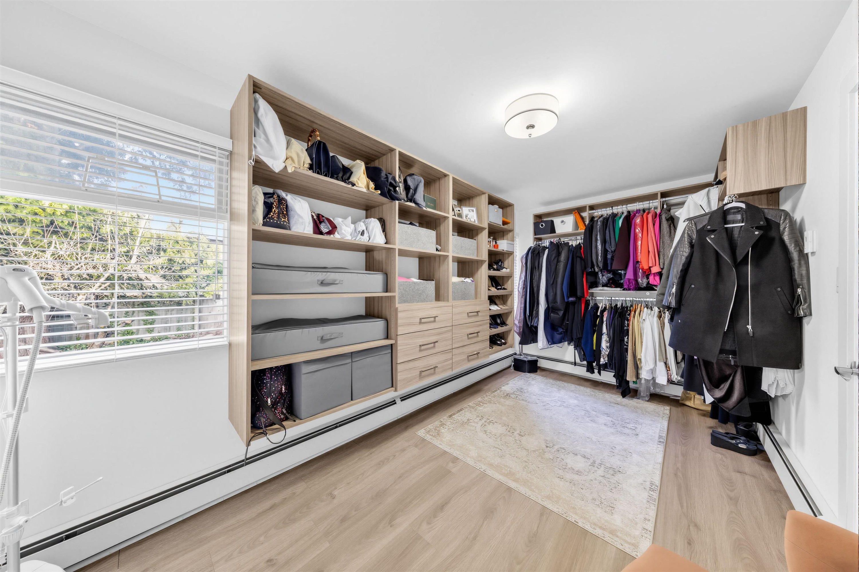 1555 Lawson Avenue, West Vancouver, BC