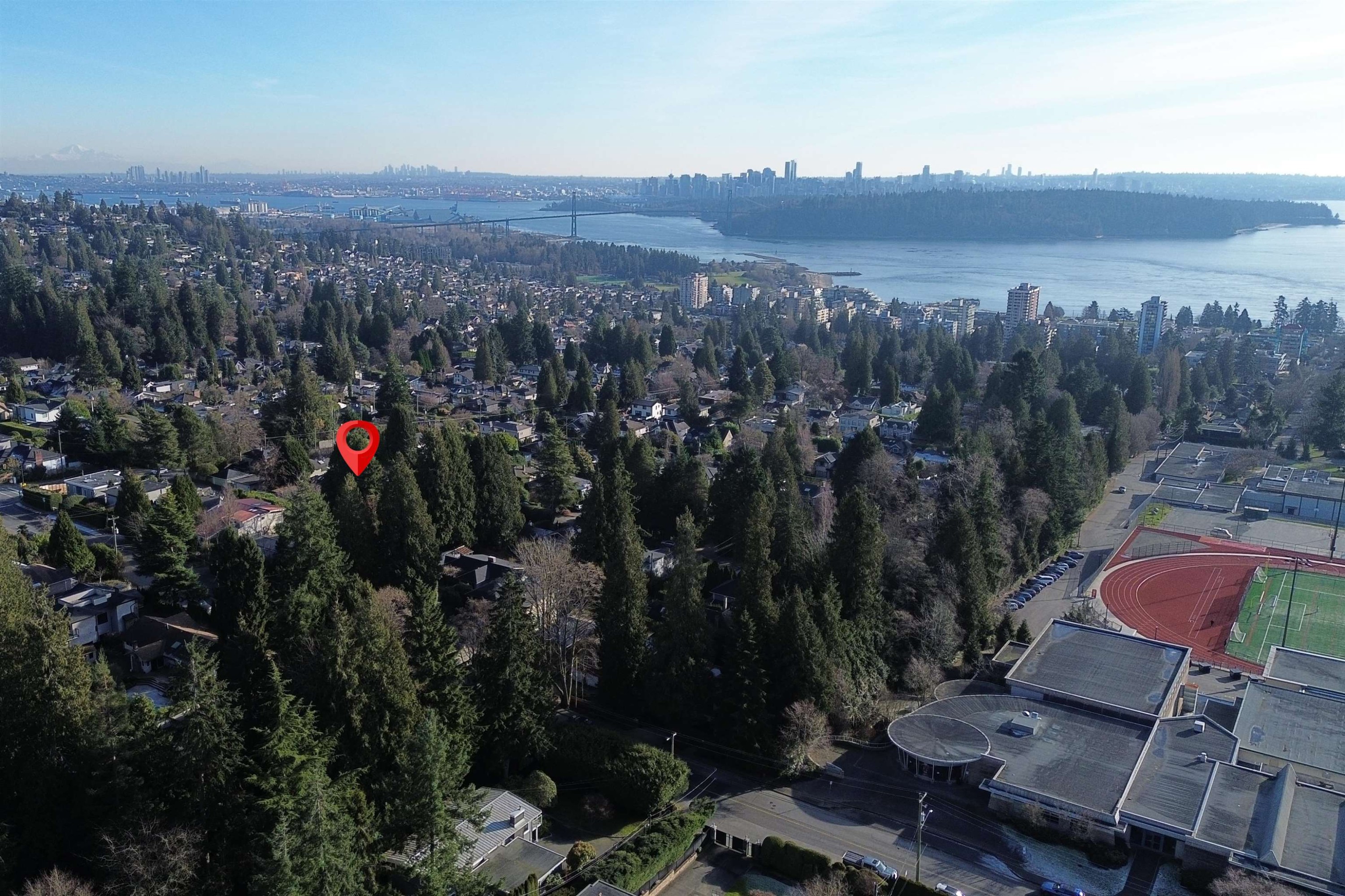 1555 Lawson Avenue, West Vancouver, BC