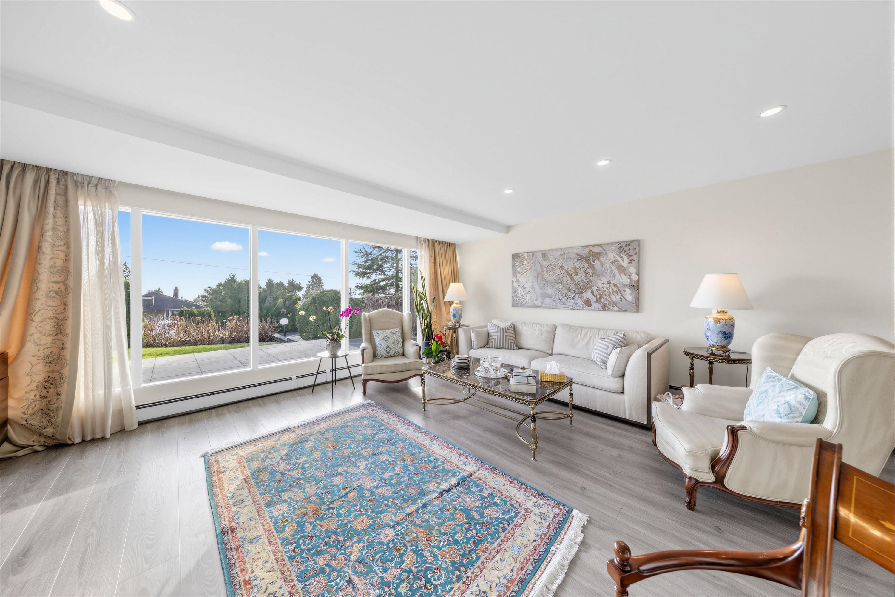 1555 Lawson Avenue, West Vancouver, BC