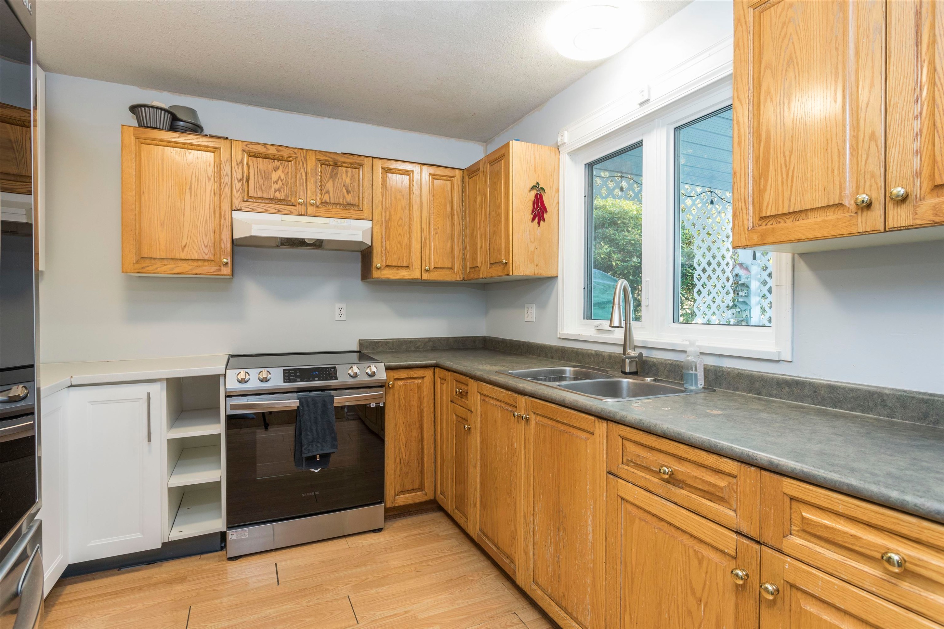 9890 Lyndhurst Street, Burnaby, BC