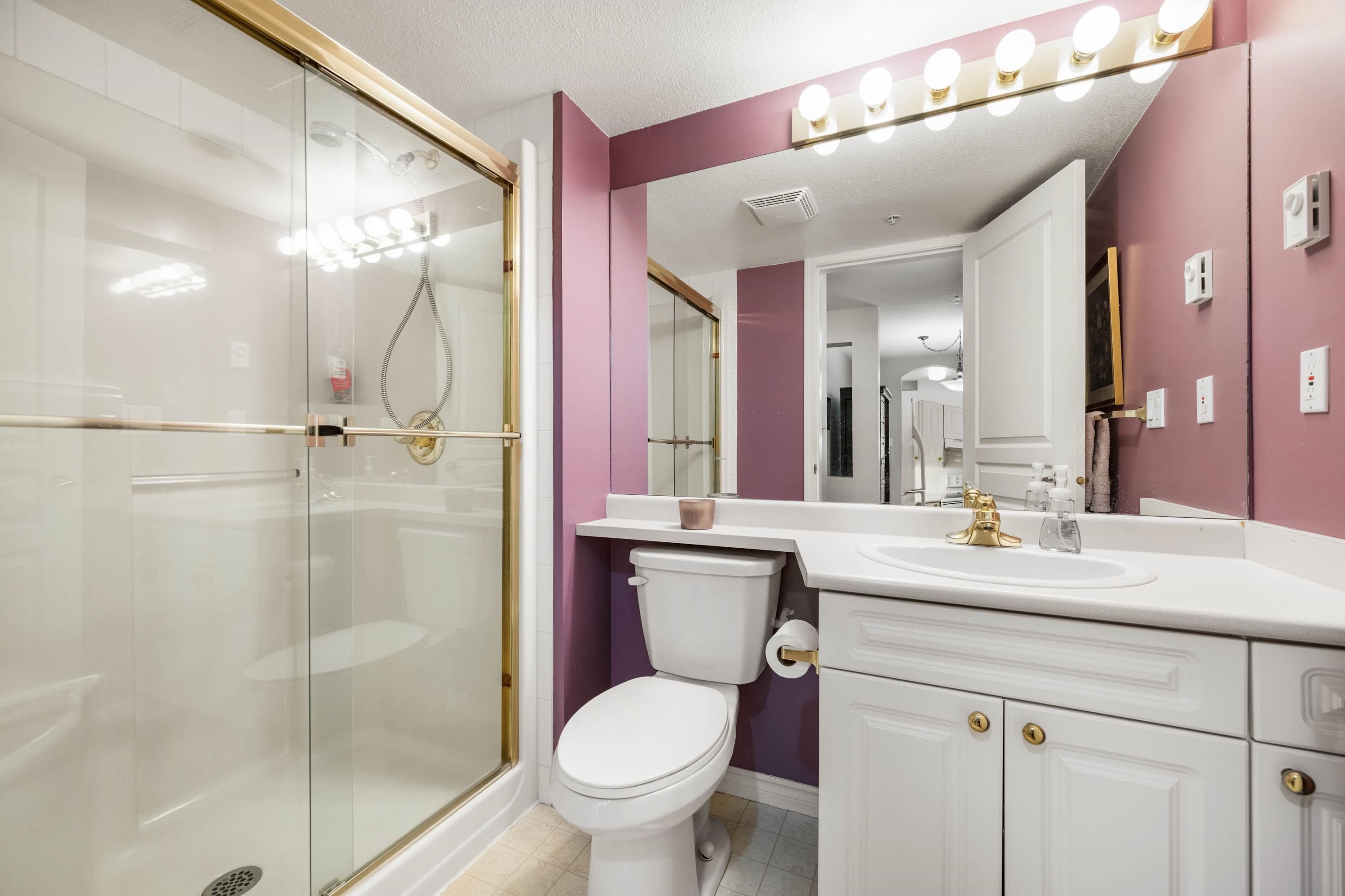 209-4770 52A Street, Ladner, BC