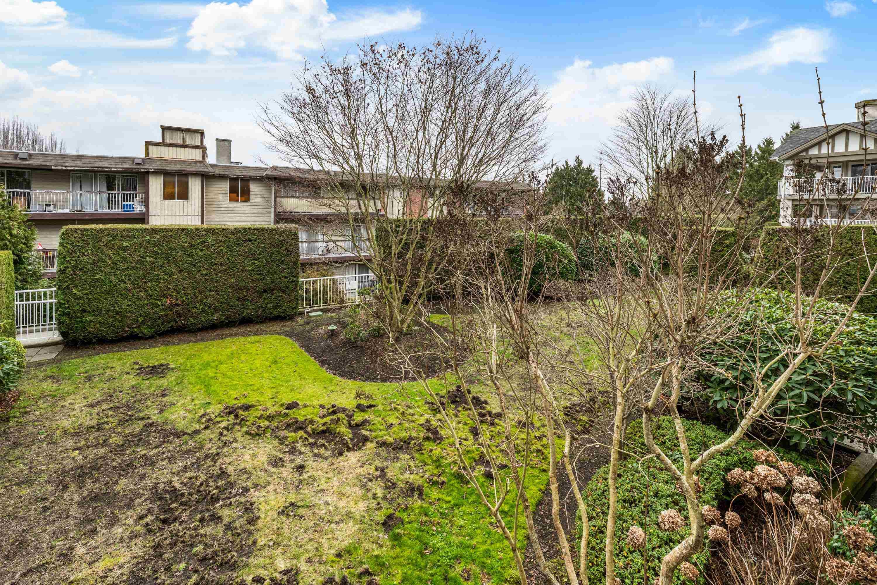 209-4770 52A Street, Ladner, BC