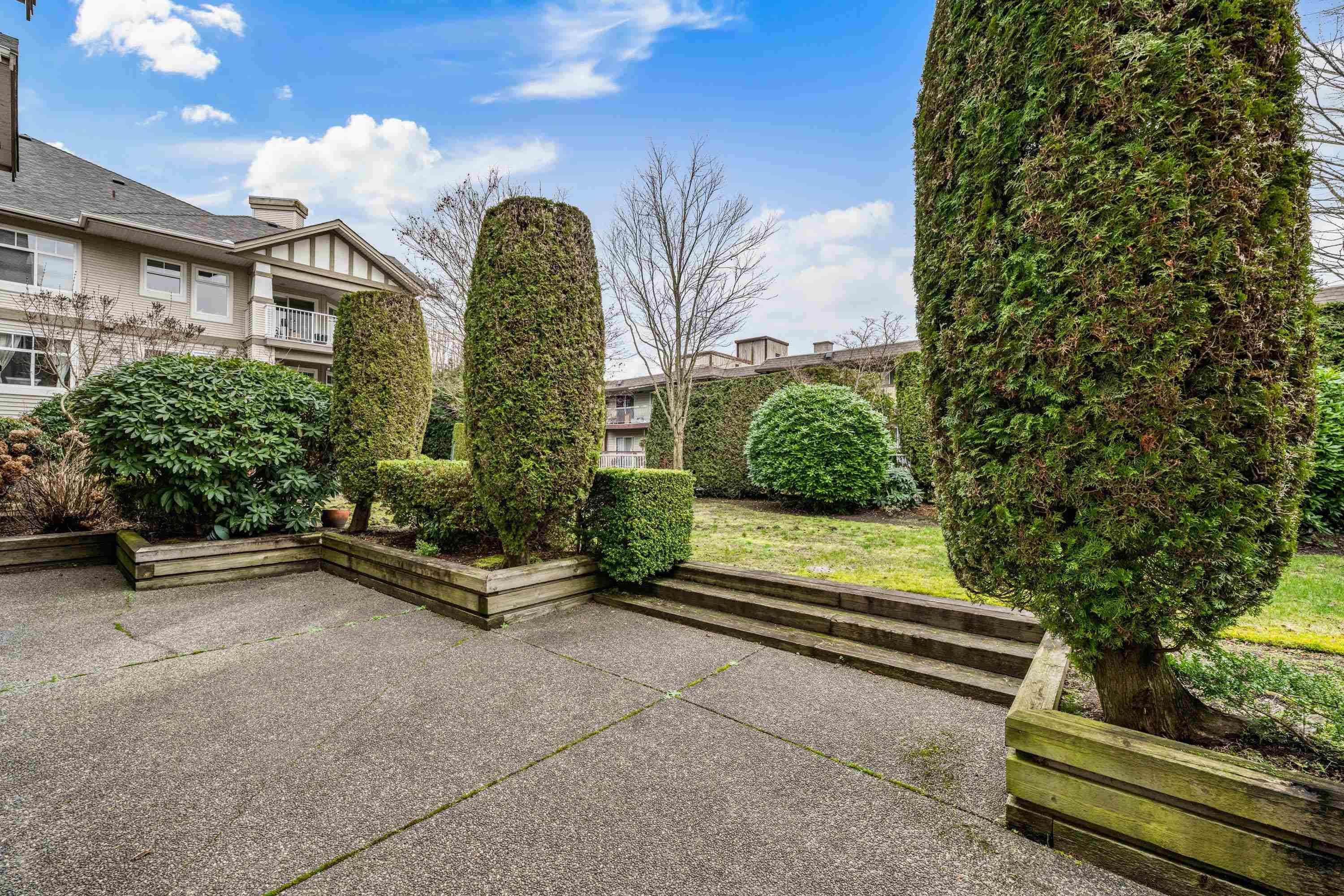 209-4770 52A Street, Ladner, BC