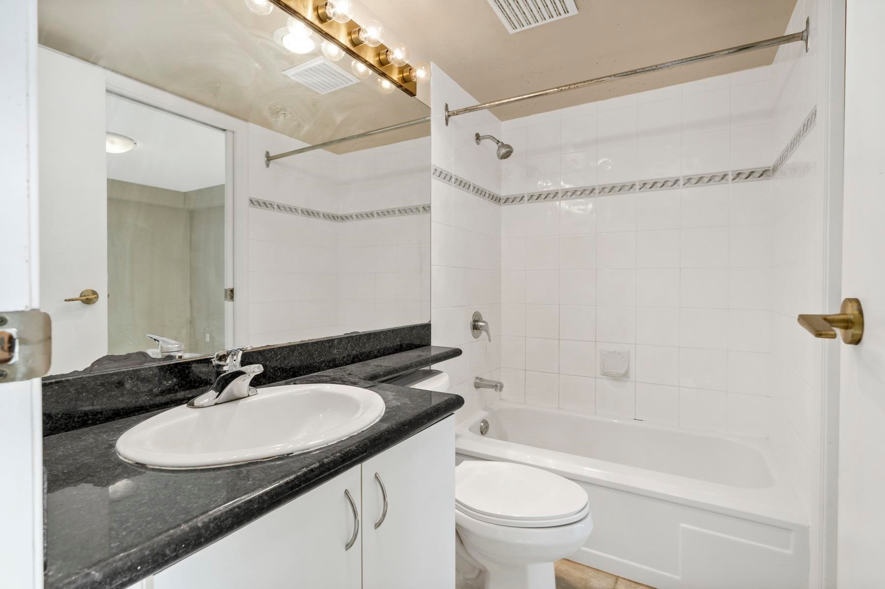 509-6611 Cooney Road, Richmond, BC