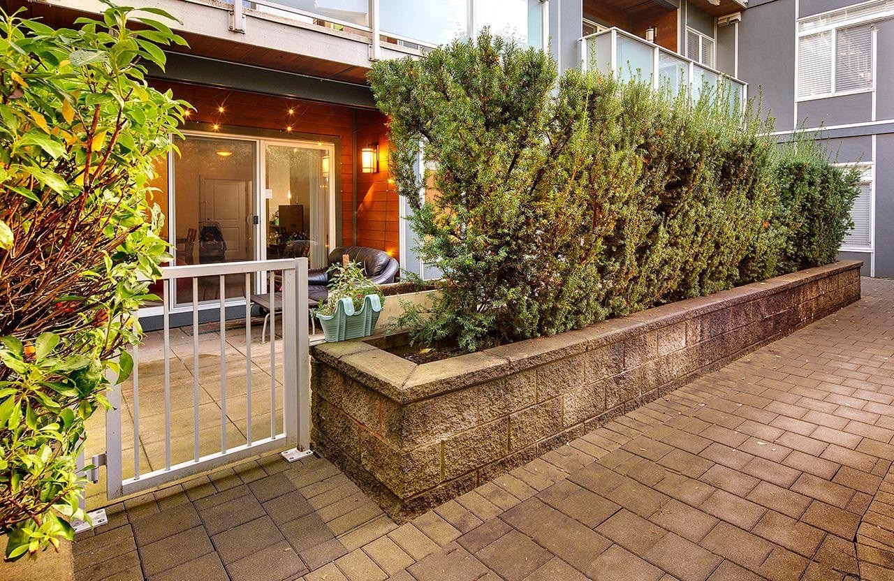 106-7377 14Th Avenue, Burnaby, BC