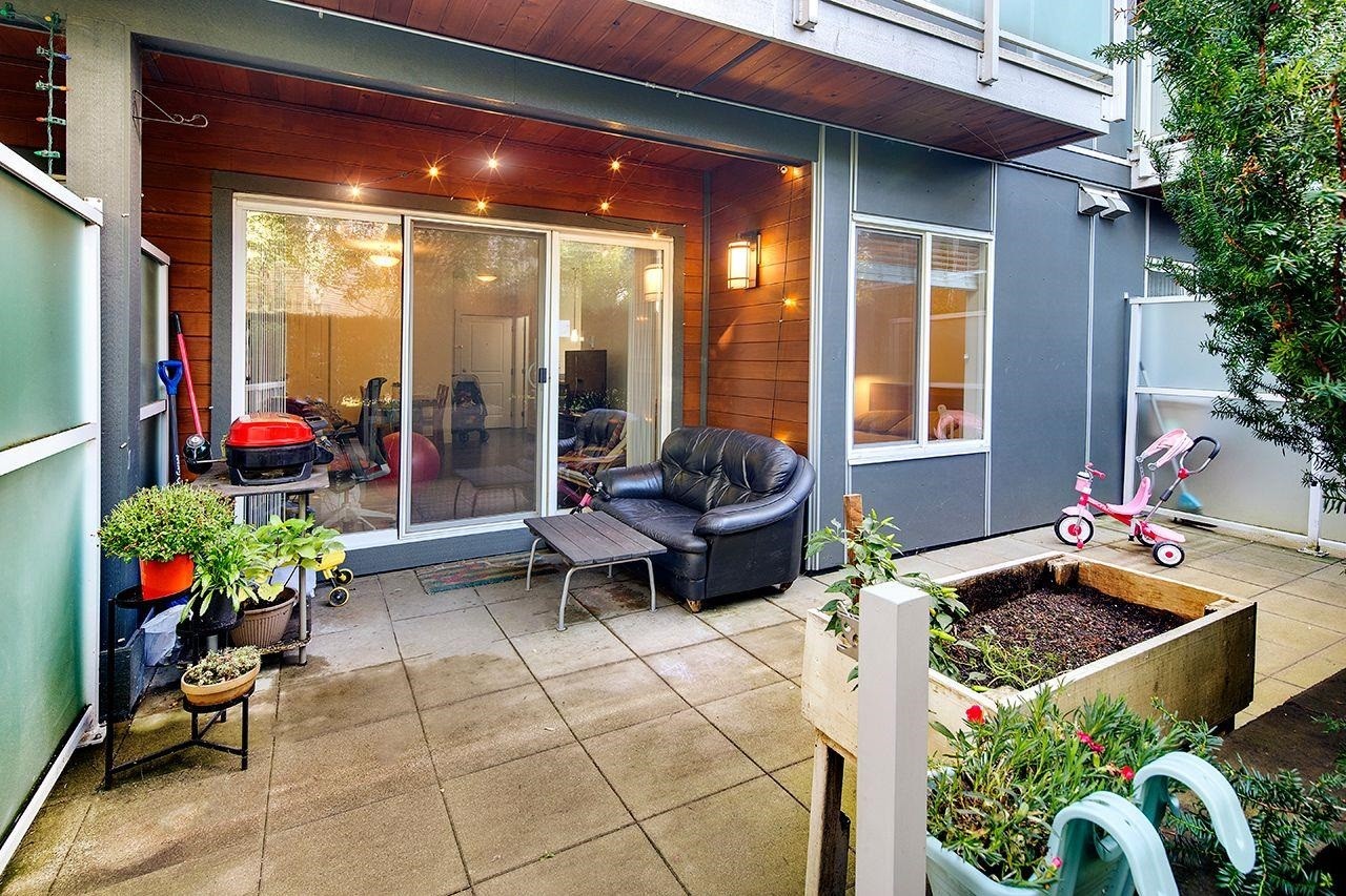 106-7377 14Th Avenue, Burnaby, BC