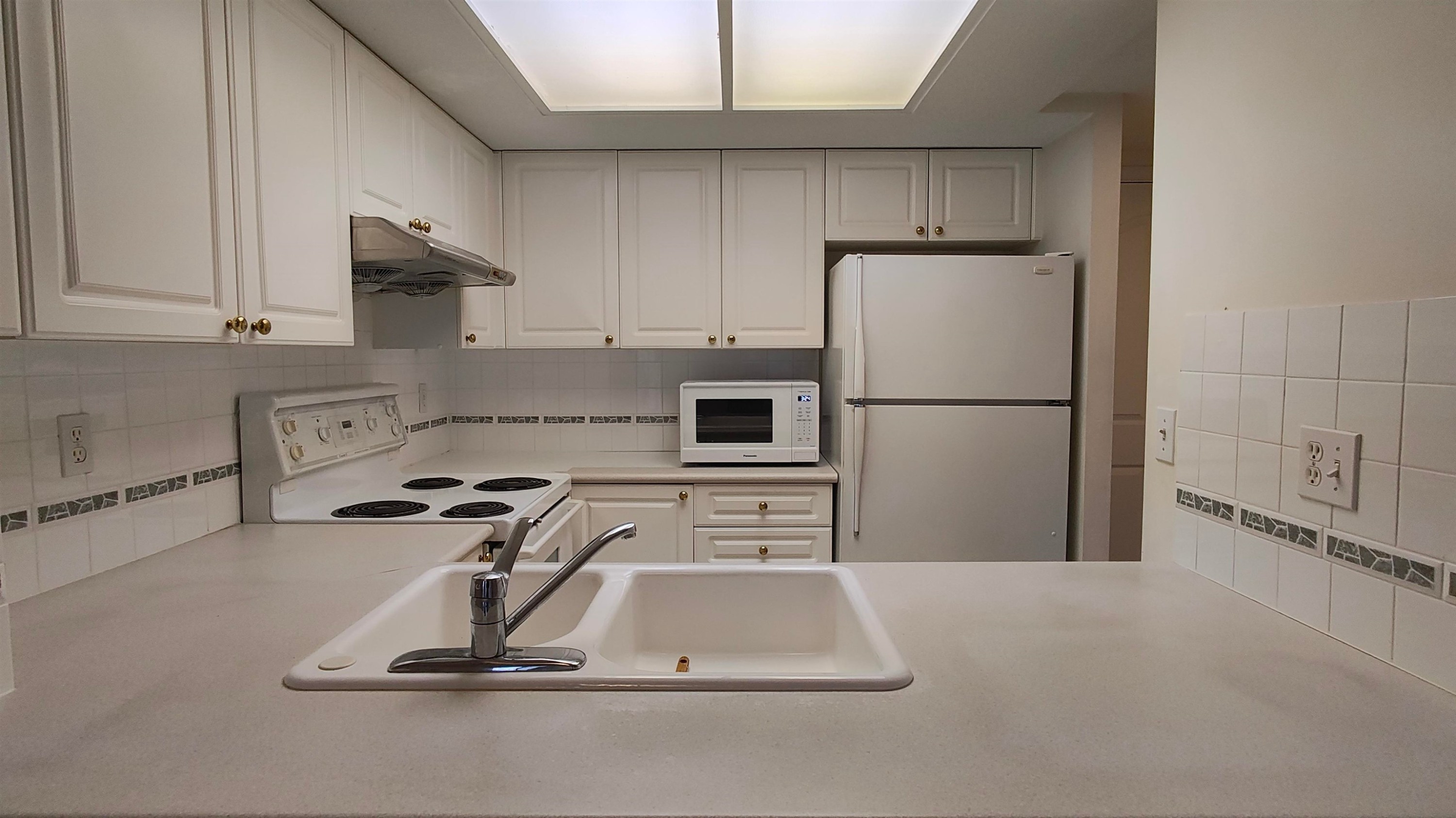 1106-6080 Minoru Boulevard, Richmond, BC