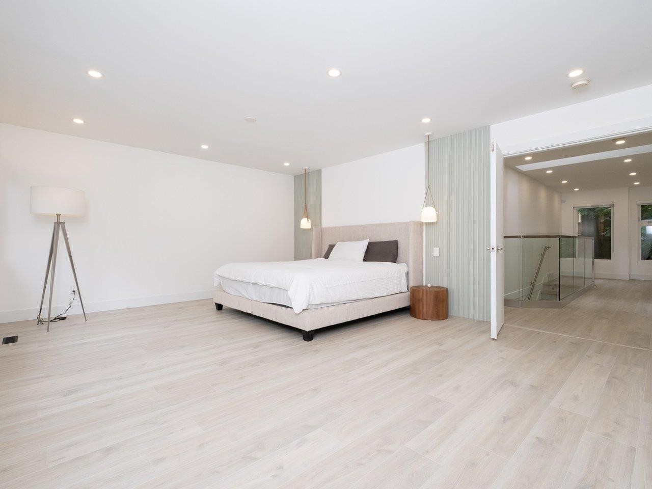 4283 Capilano Road, North Vancouver, BC