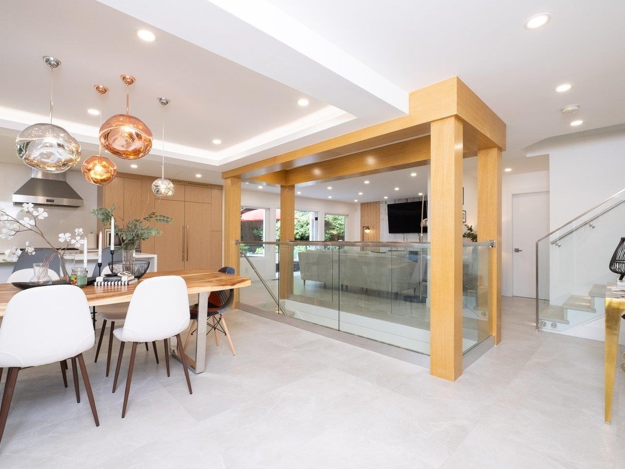 4283 Capilano Road, North Vancouver, BC