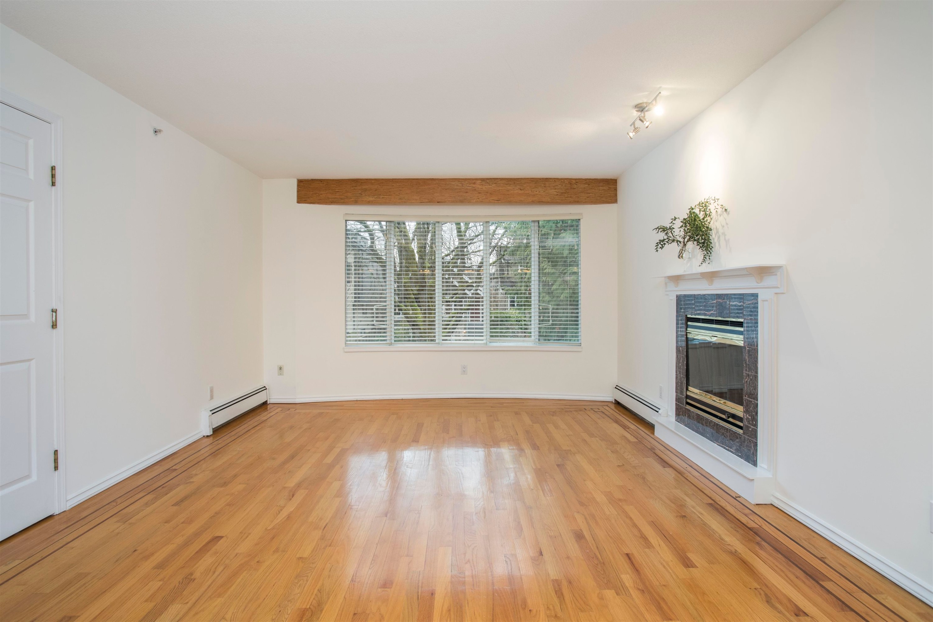 2945 12Th Avenue W, Vancouver, BC