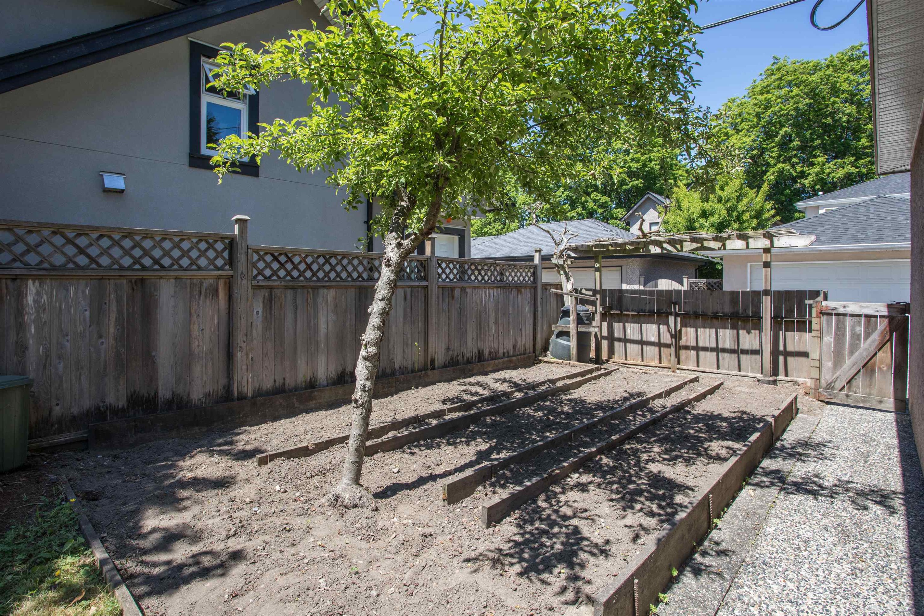 2945 12Th Avenue W, Vancouver, BC