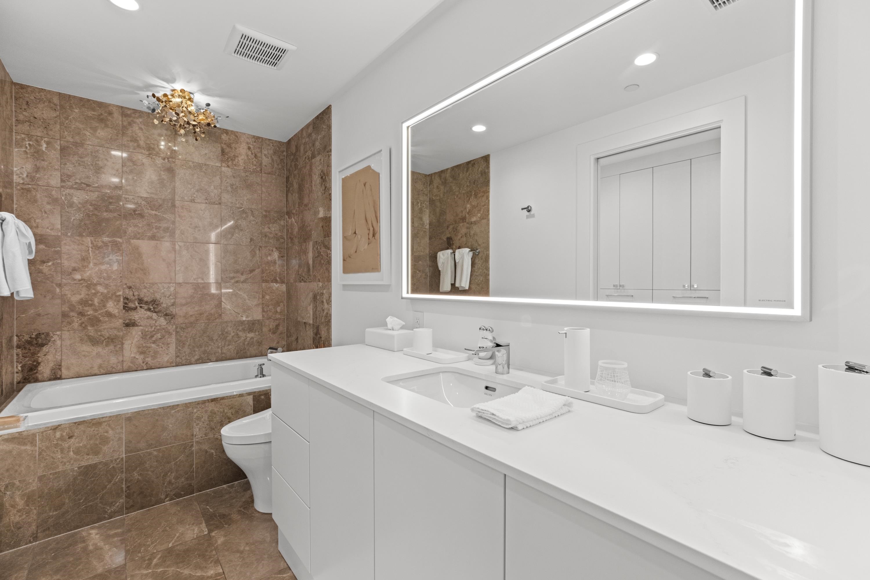 701-628 Kinghorne Mews, Vancouver, BC