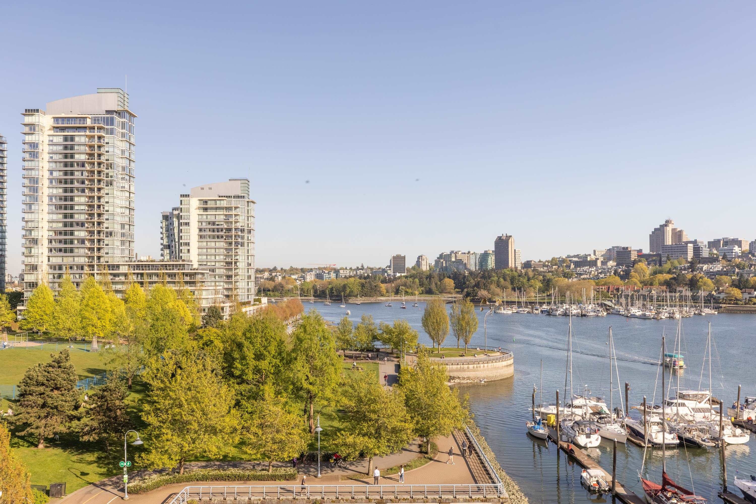 701-628 Kinghorne Mews, Vancouver, BC