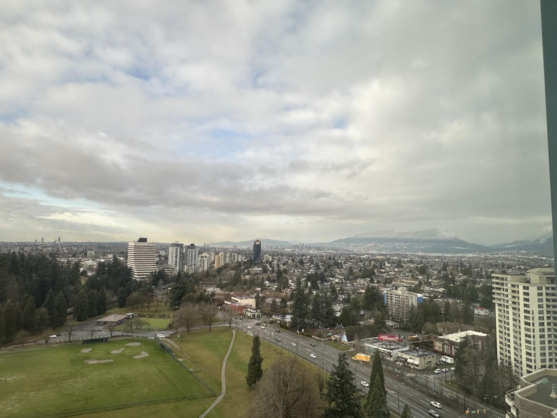 2606-5883 Barker Avenue, Burnaby, BC