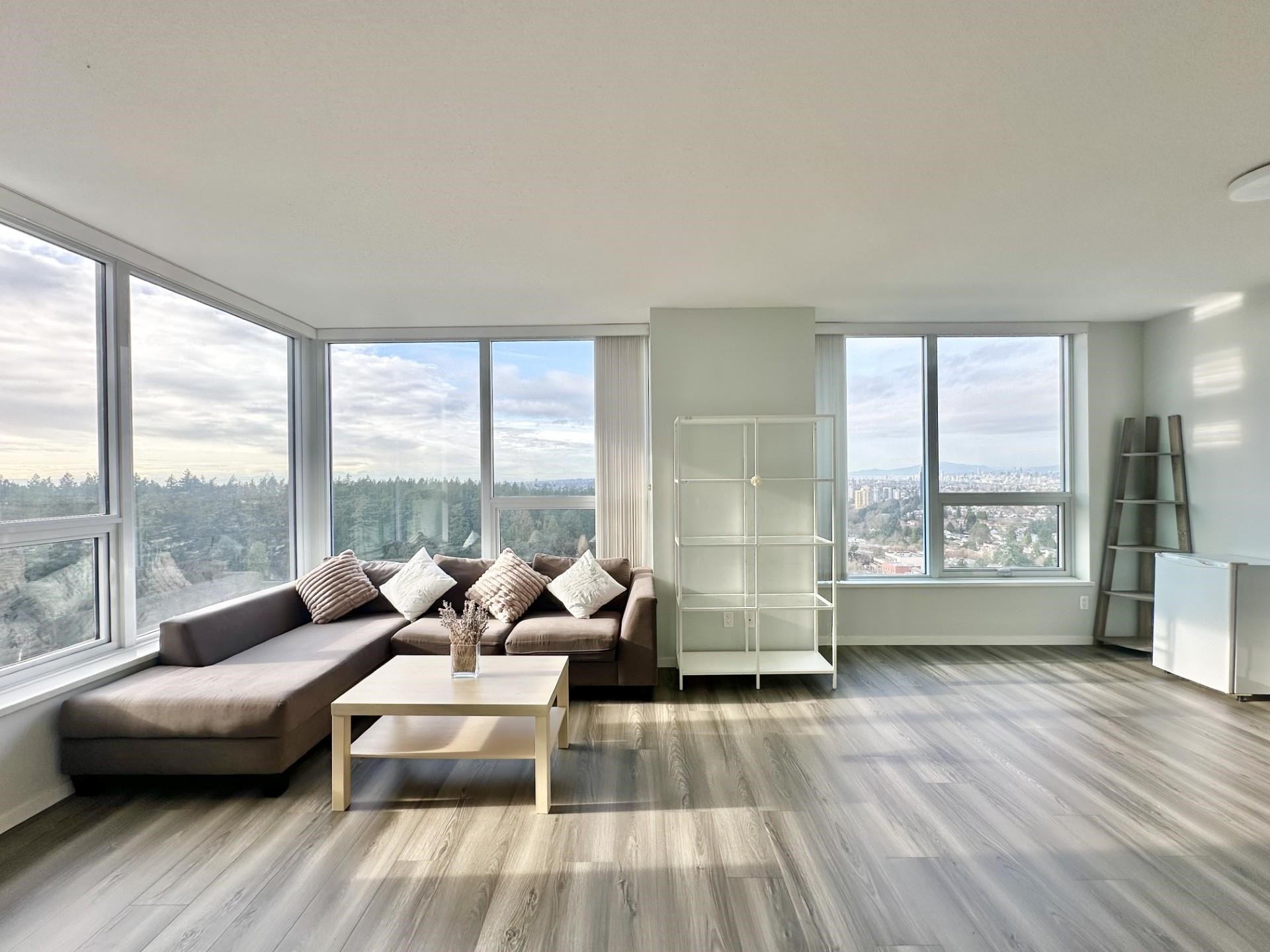 2606-5883 Barker Avenue, Burnaby, BC