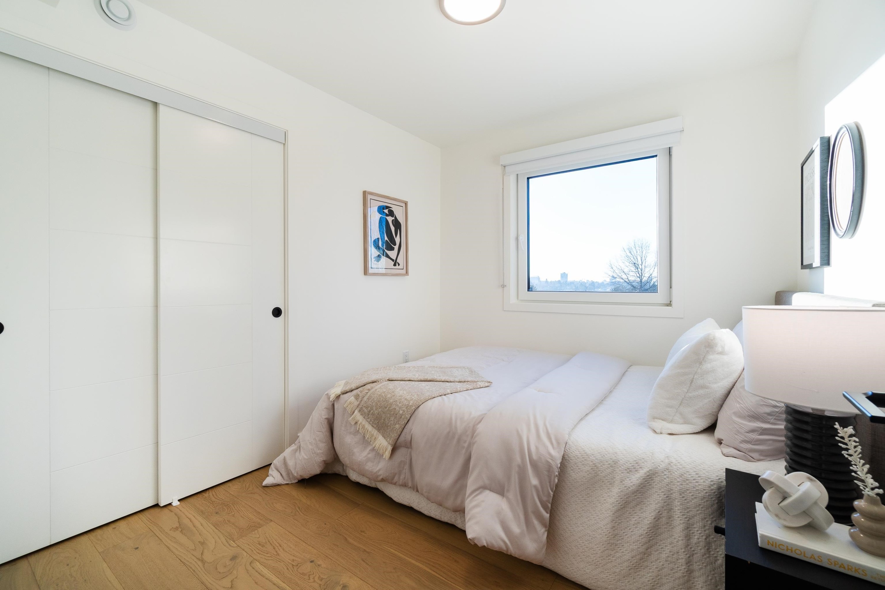 122-1552 3Rd Avenue E, Vancouver, BC