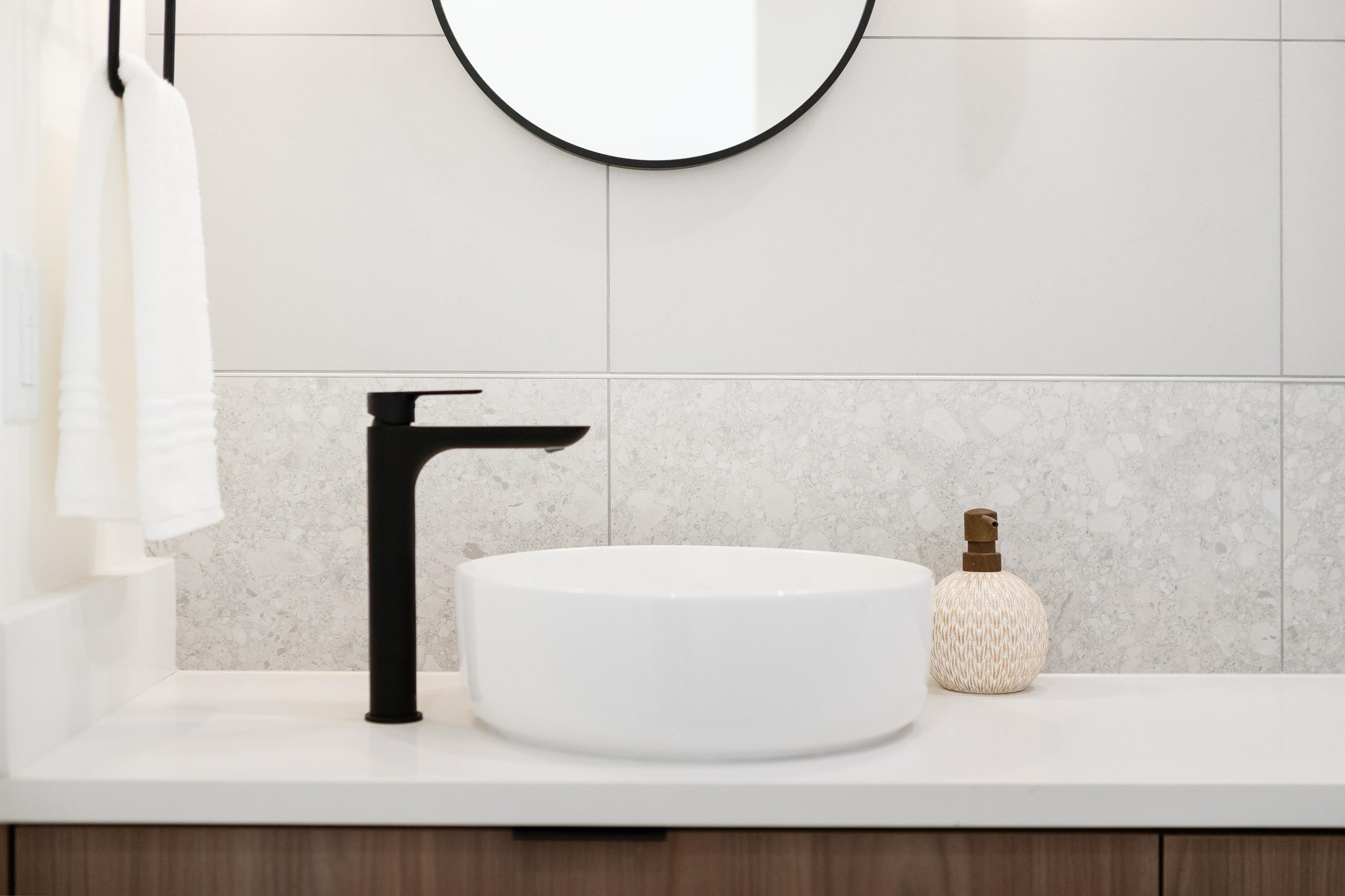 104-1550 3Rd Avenue E, Vancouver, BC