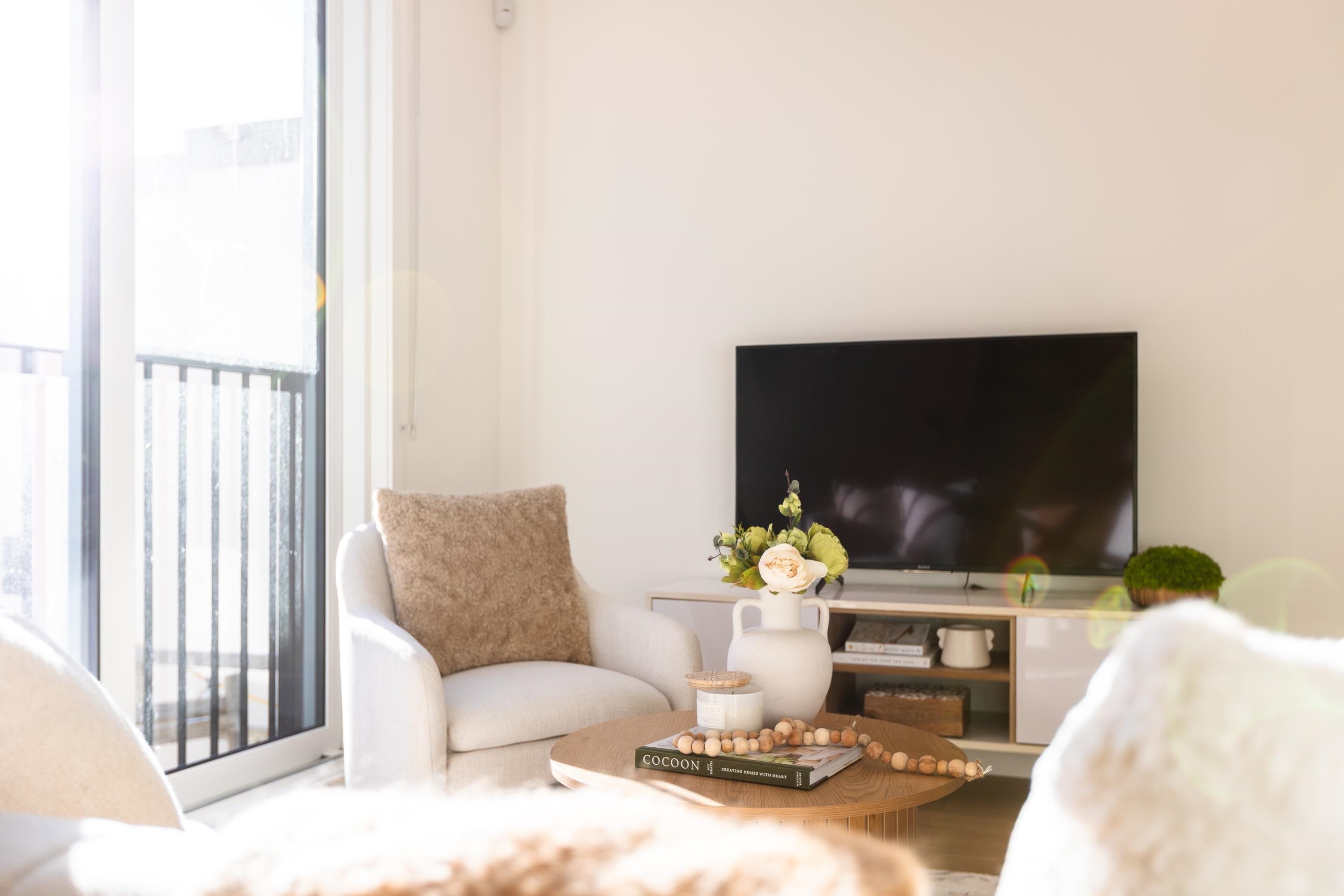 121-1552 3Rd Avenue E, Vancouver, BC