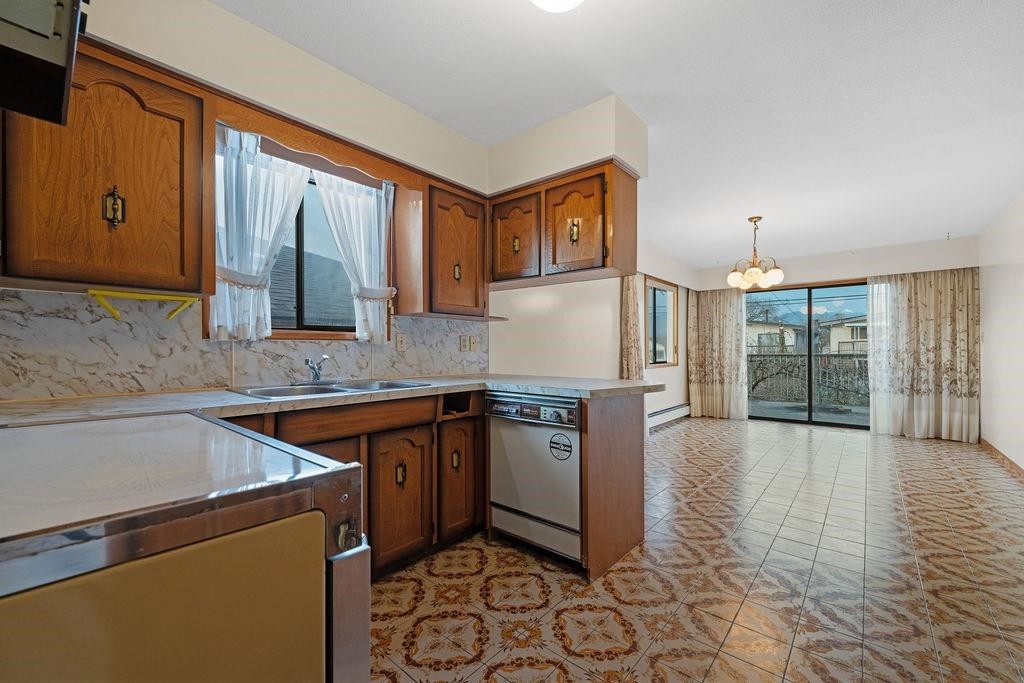 4581 Union Street, Burnaby, BC