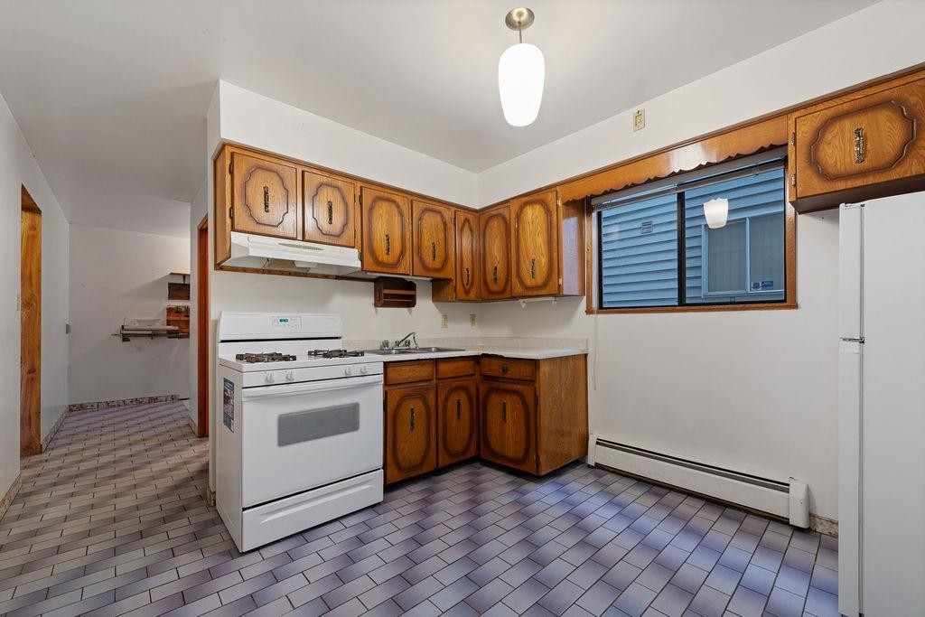 4581 Union Street, Burnaby, BC