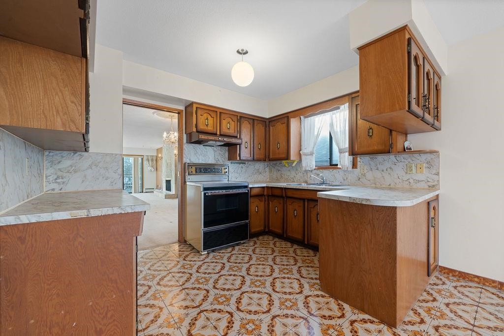 4581 Union Street, Burnaby, BC