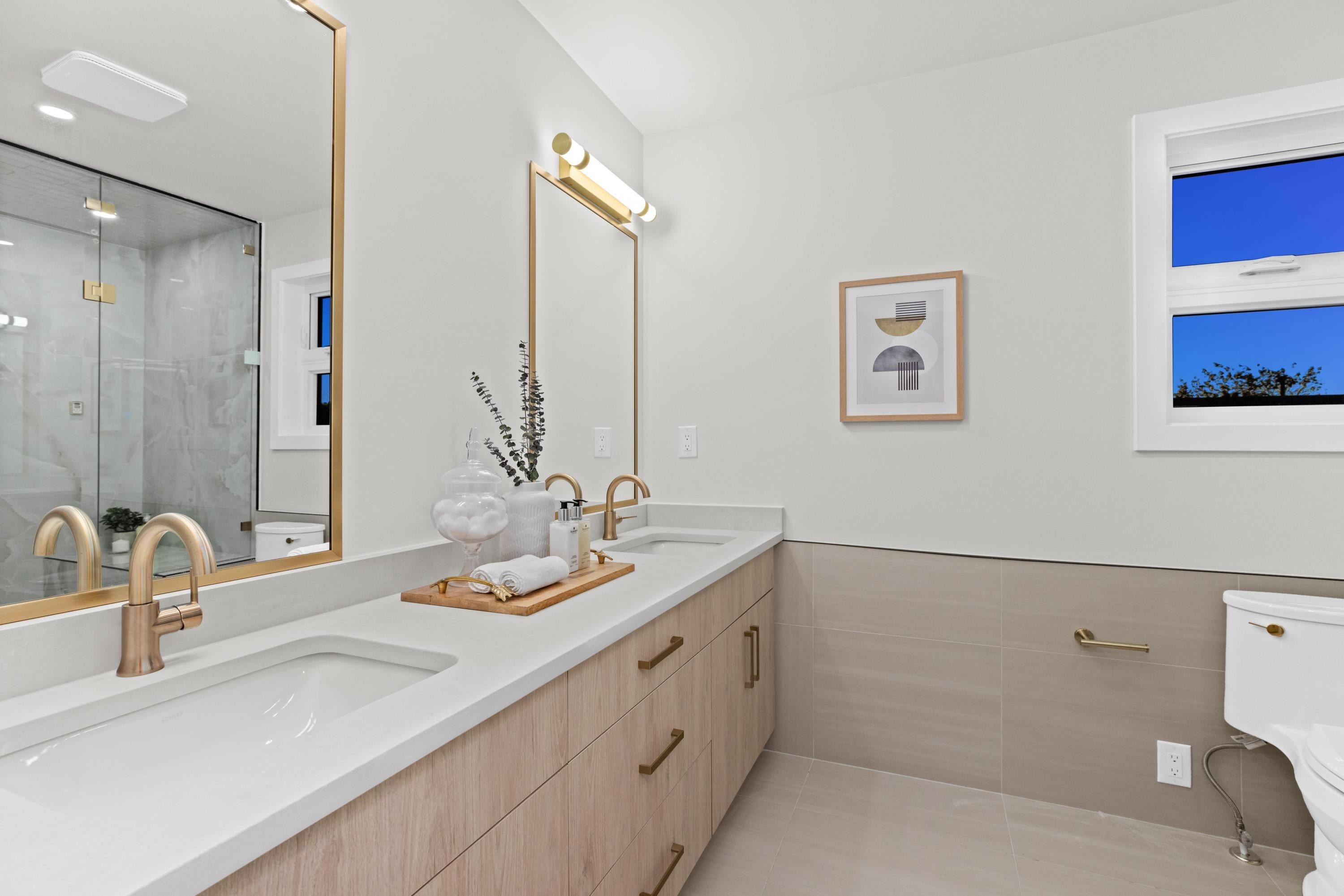 4527 46A Street, Ladner, BC