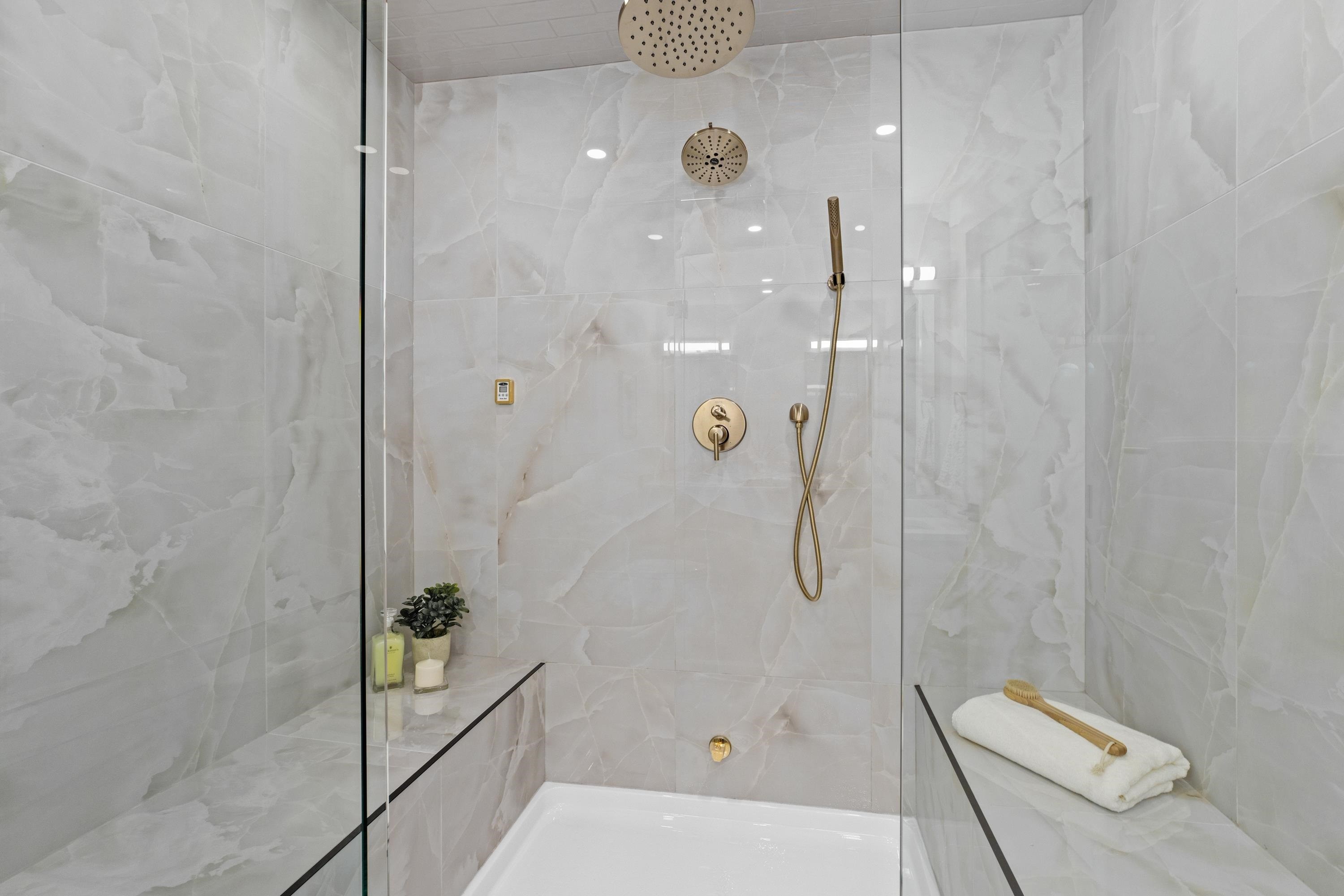 4527 46A Street, Ladner, BC