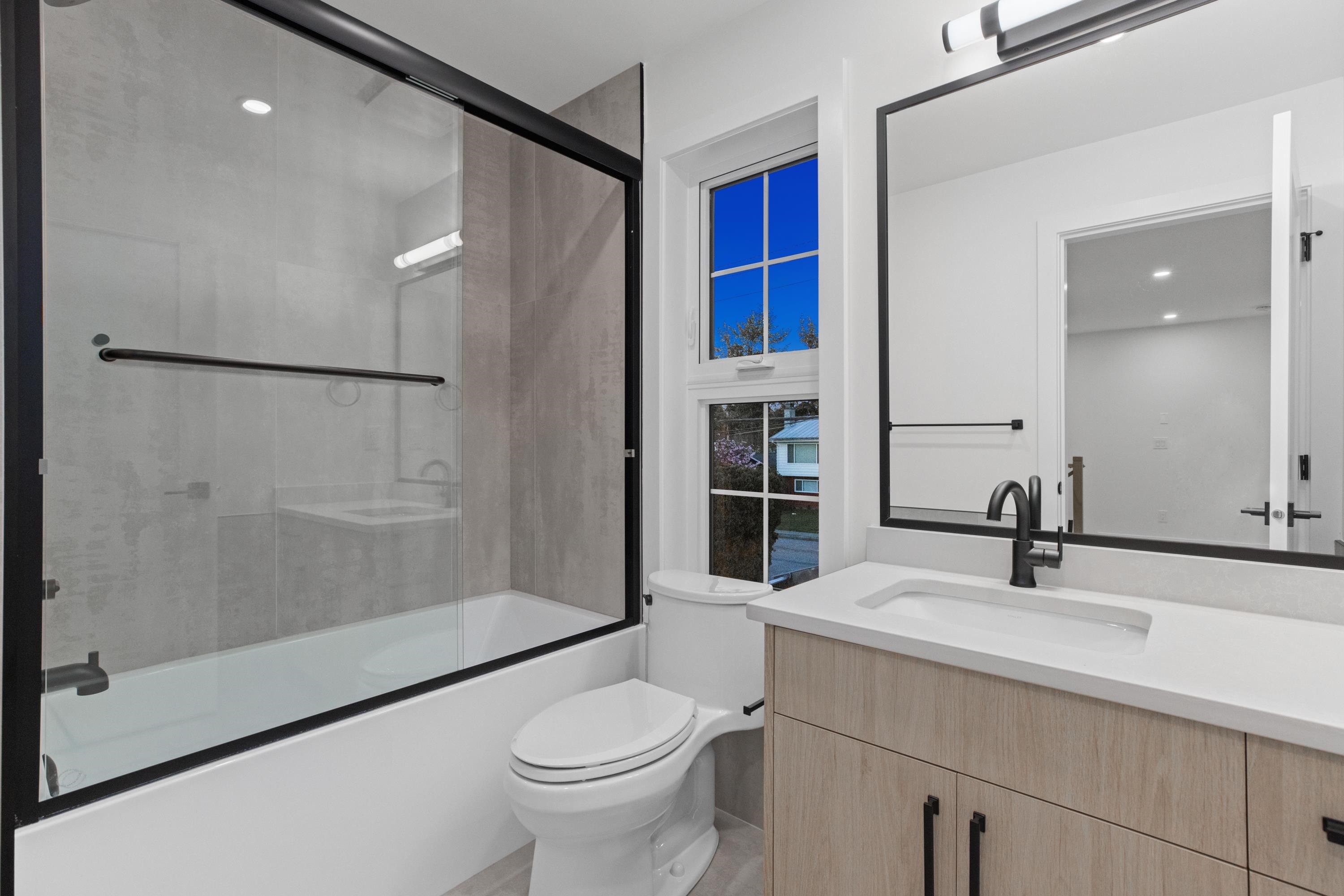 4527 46A Street, Ladner, BC