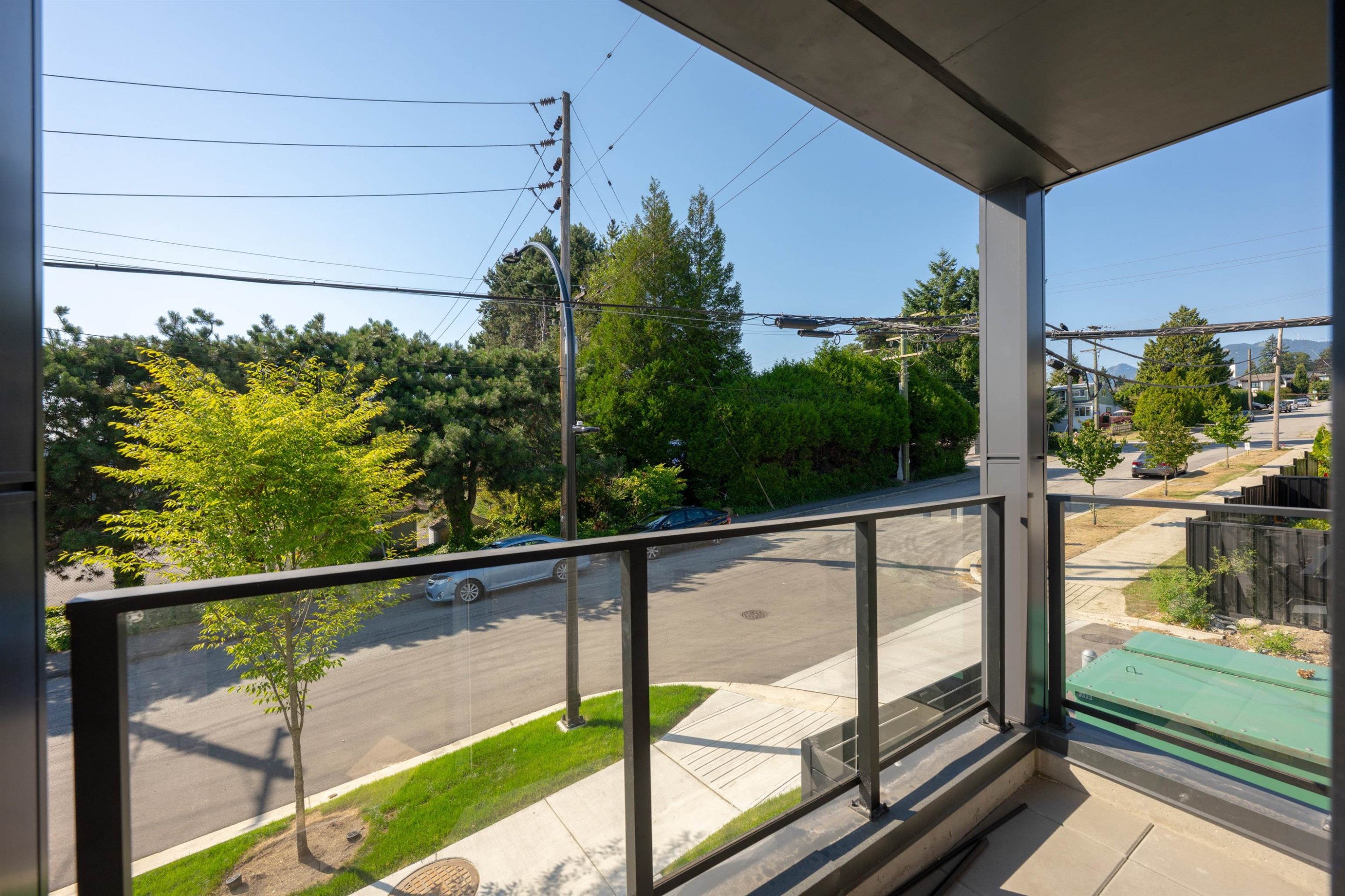Th6-324 Ridgeway Avenue E, North Vancouver, BC