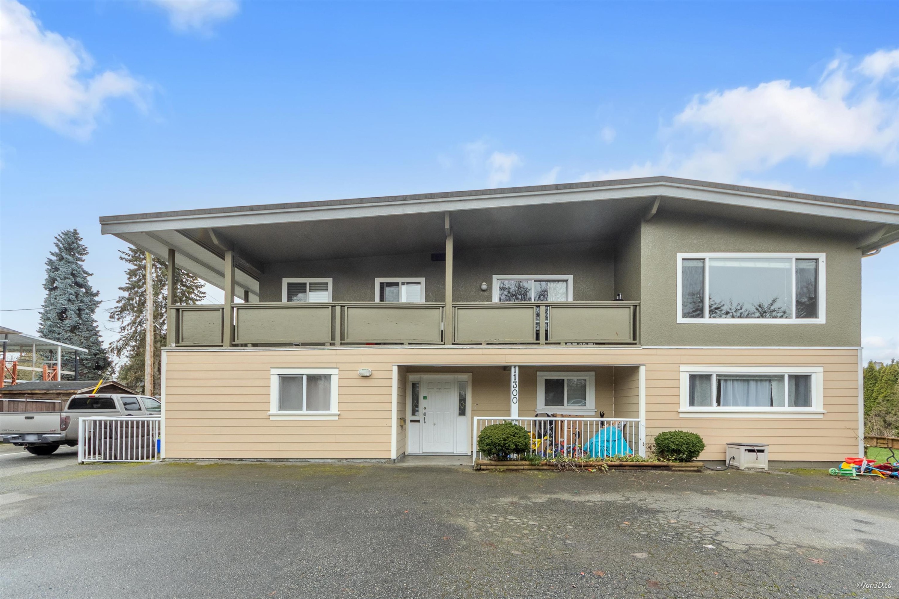 11300 Seafield Crescent, Richmond, BC