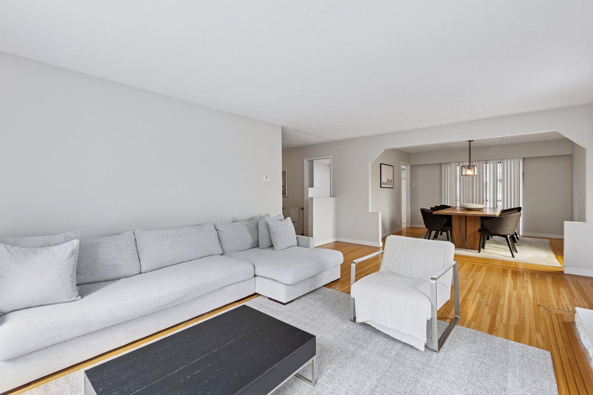 651 17Th Avenue E, Vancouver, BC