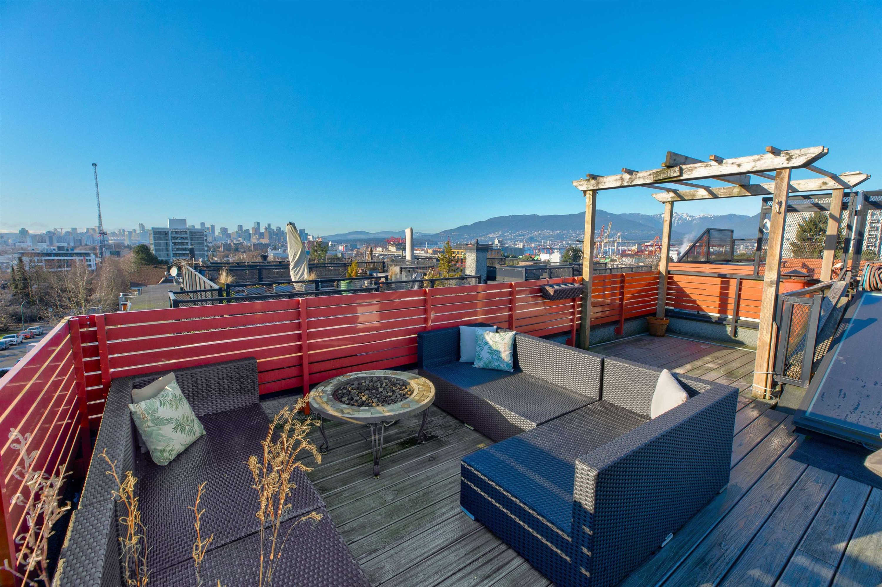 1865 Adanac Street, Vancouver, BC