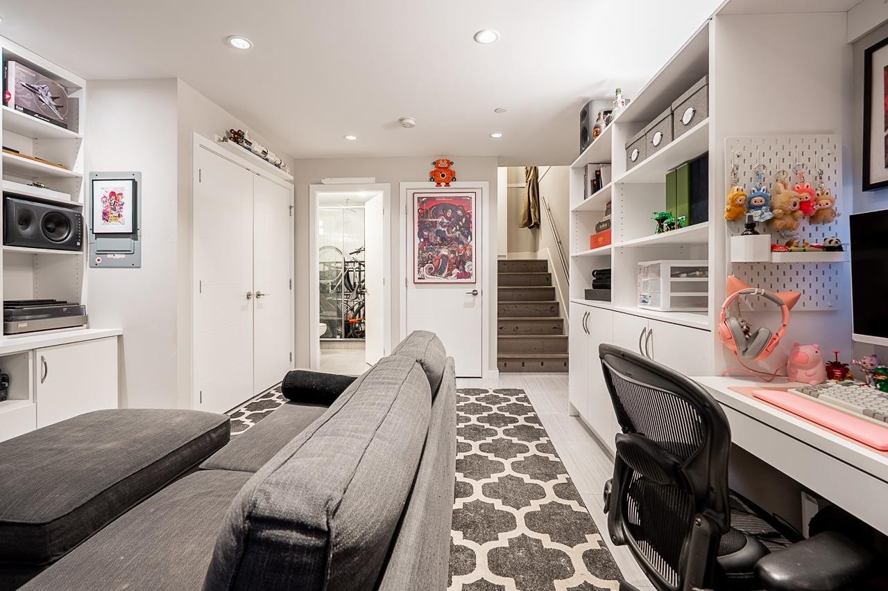 1865 Adanac Street, Vancouver, BC