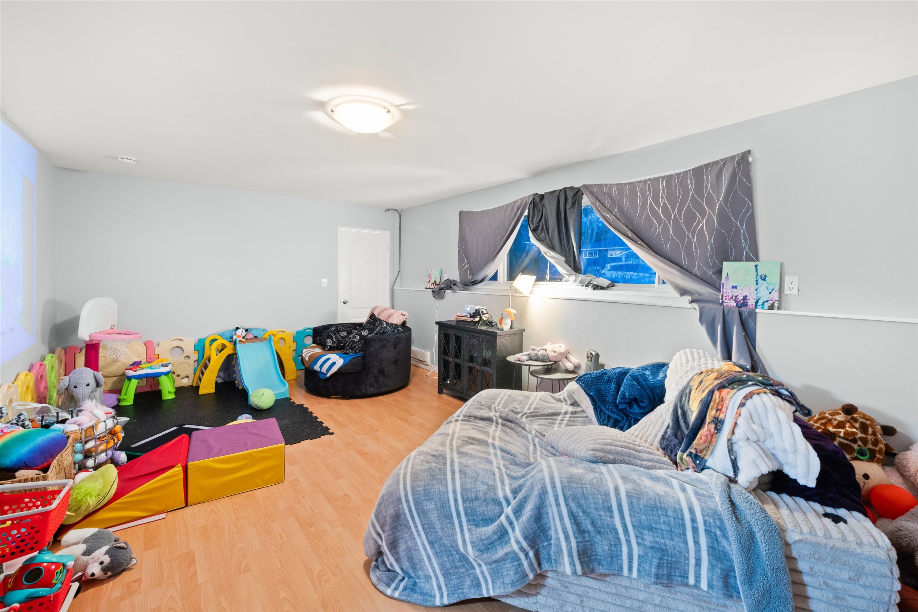 3949 Sefton Street, Port Coquitlam, BC