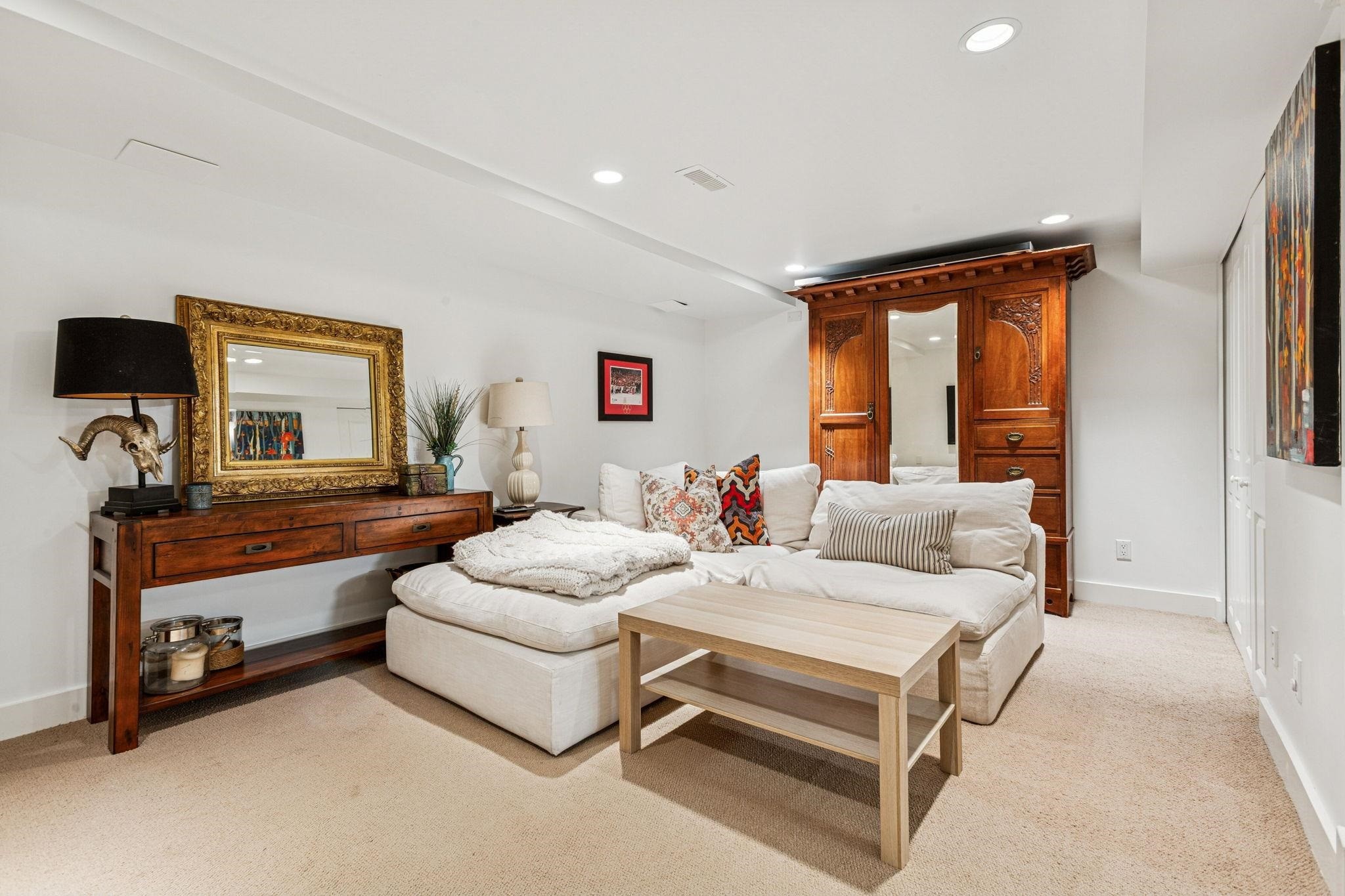 4687 Hoskins Road, North Vancouver, BC