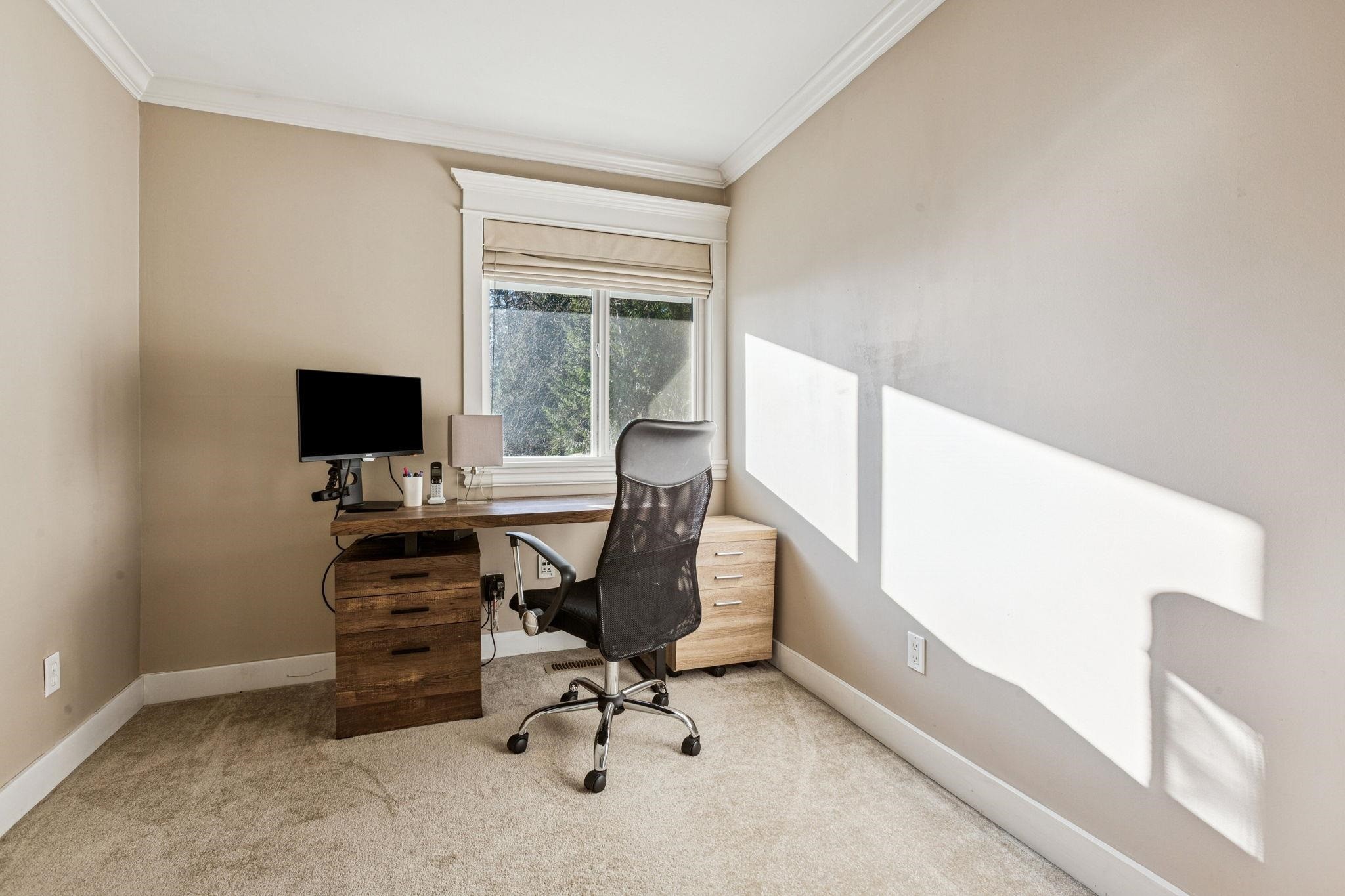 4687 Hoskins Road, North Vancouver, BC