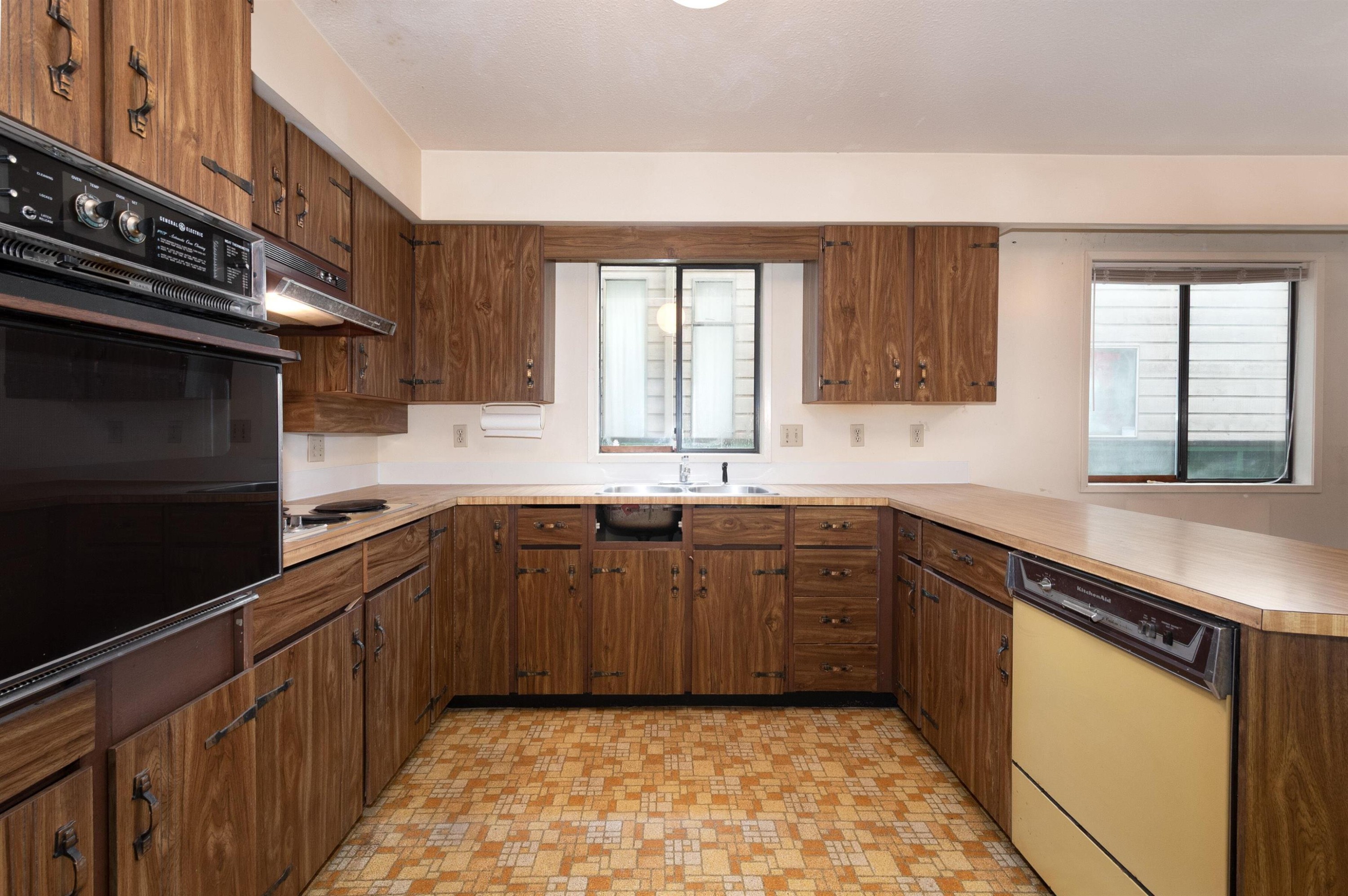 3812 24Th Avenue W, Vancouver, BC