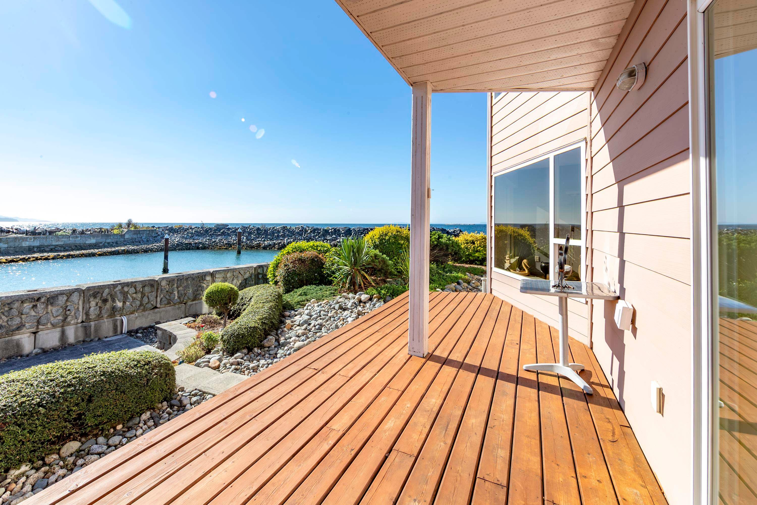 226-1585 Field Road, Sechelt, BC