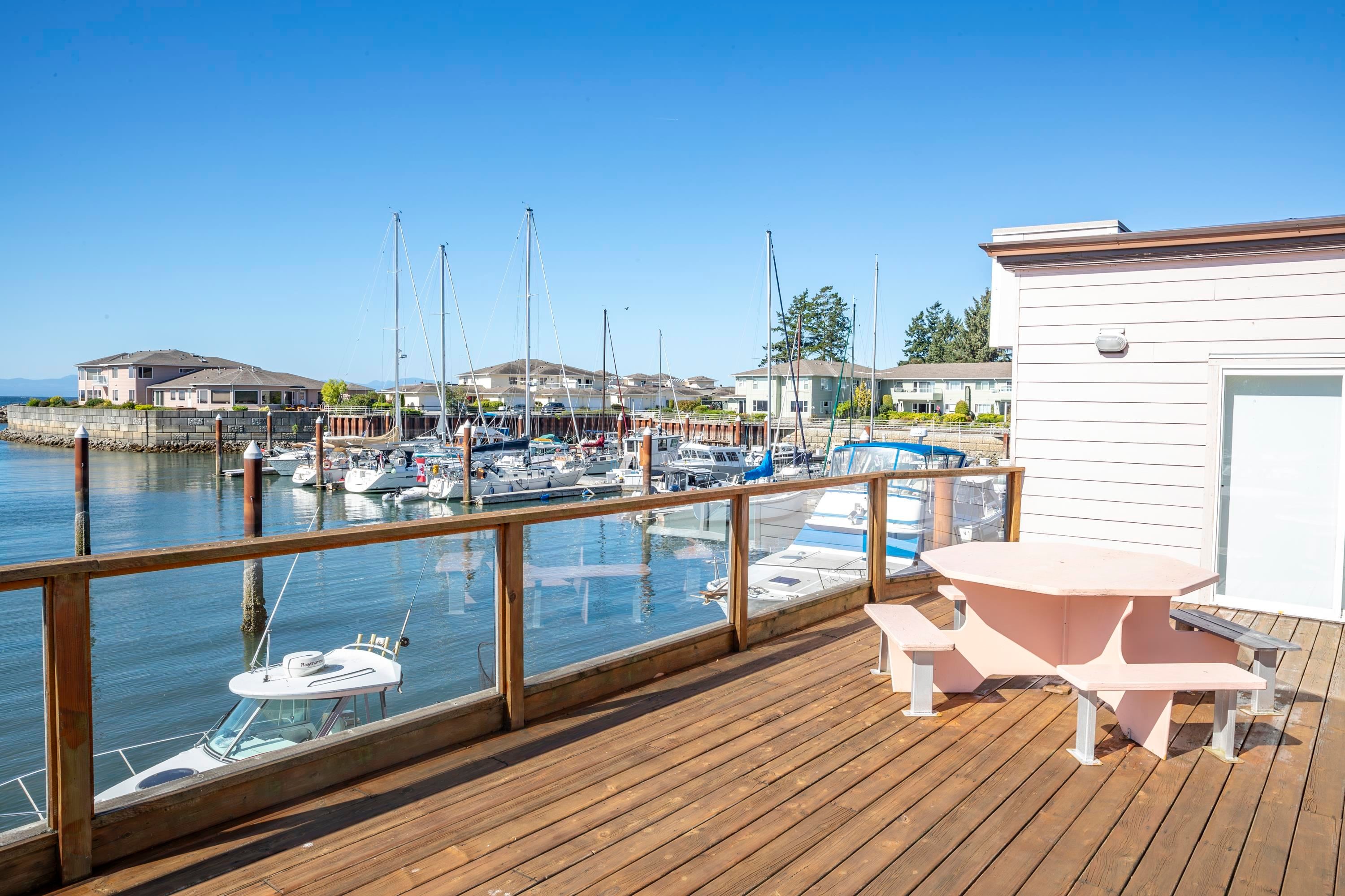 226-1585 Field Road, Sechelt, BC