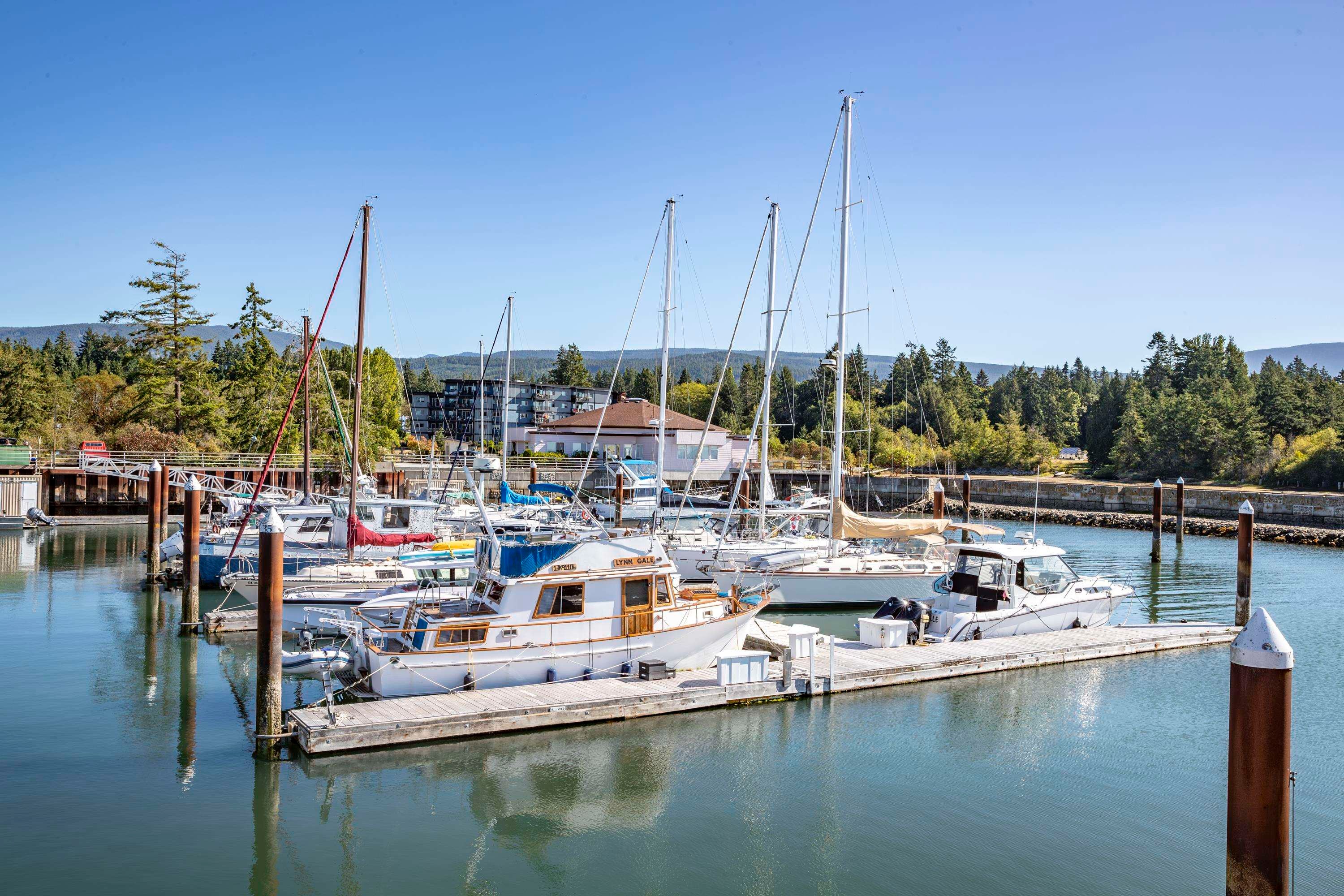 226-1585 Field Road, Sechelt, BC