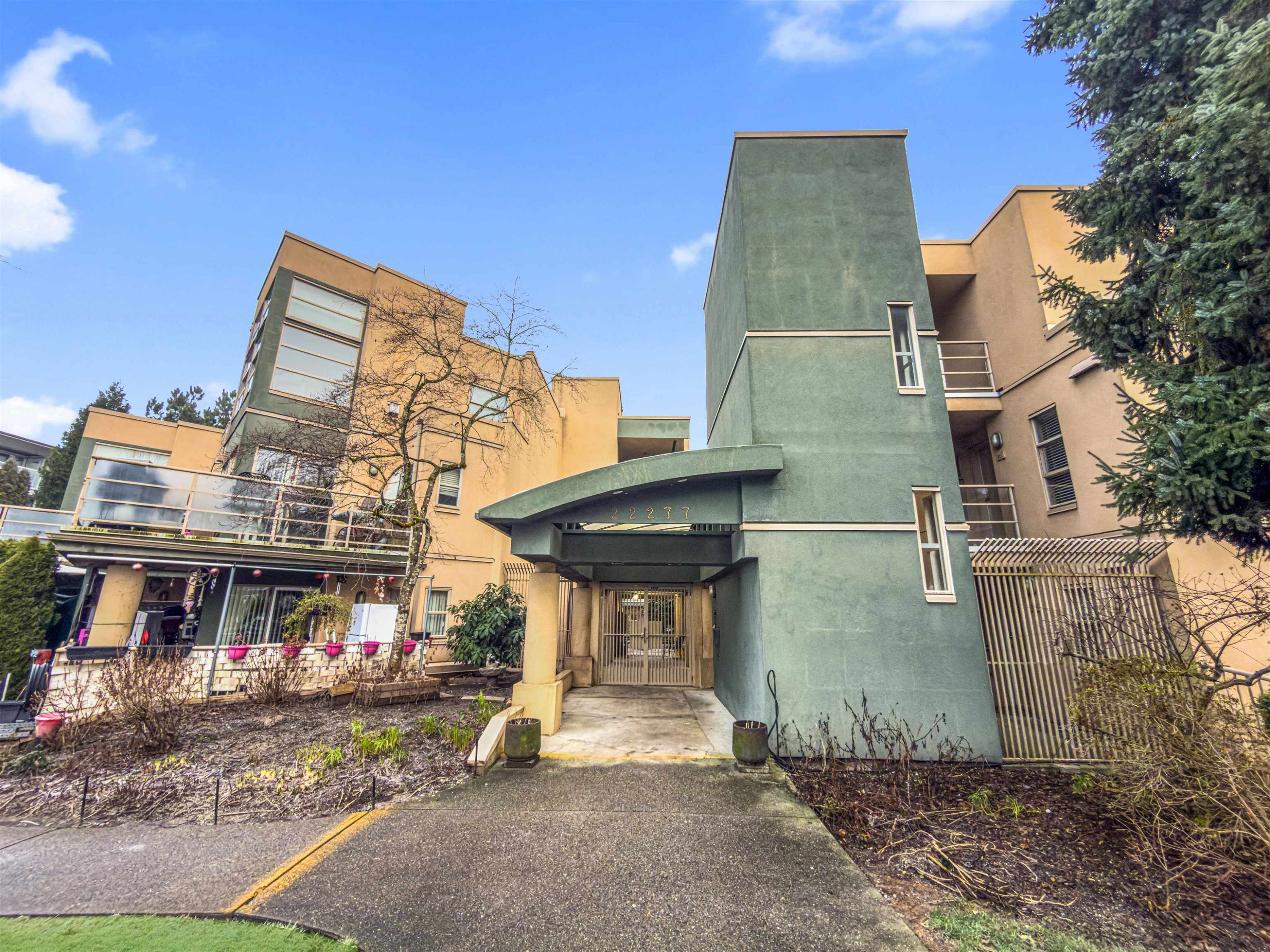 101-22277 122 Avenue, Maple Ridge, BC