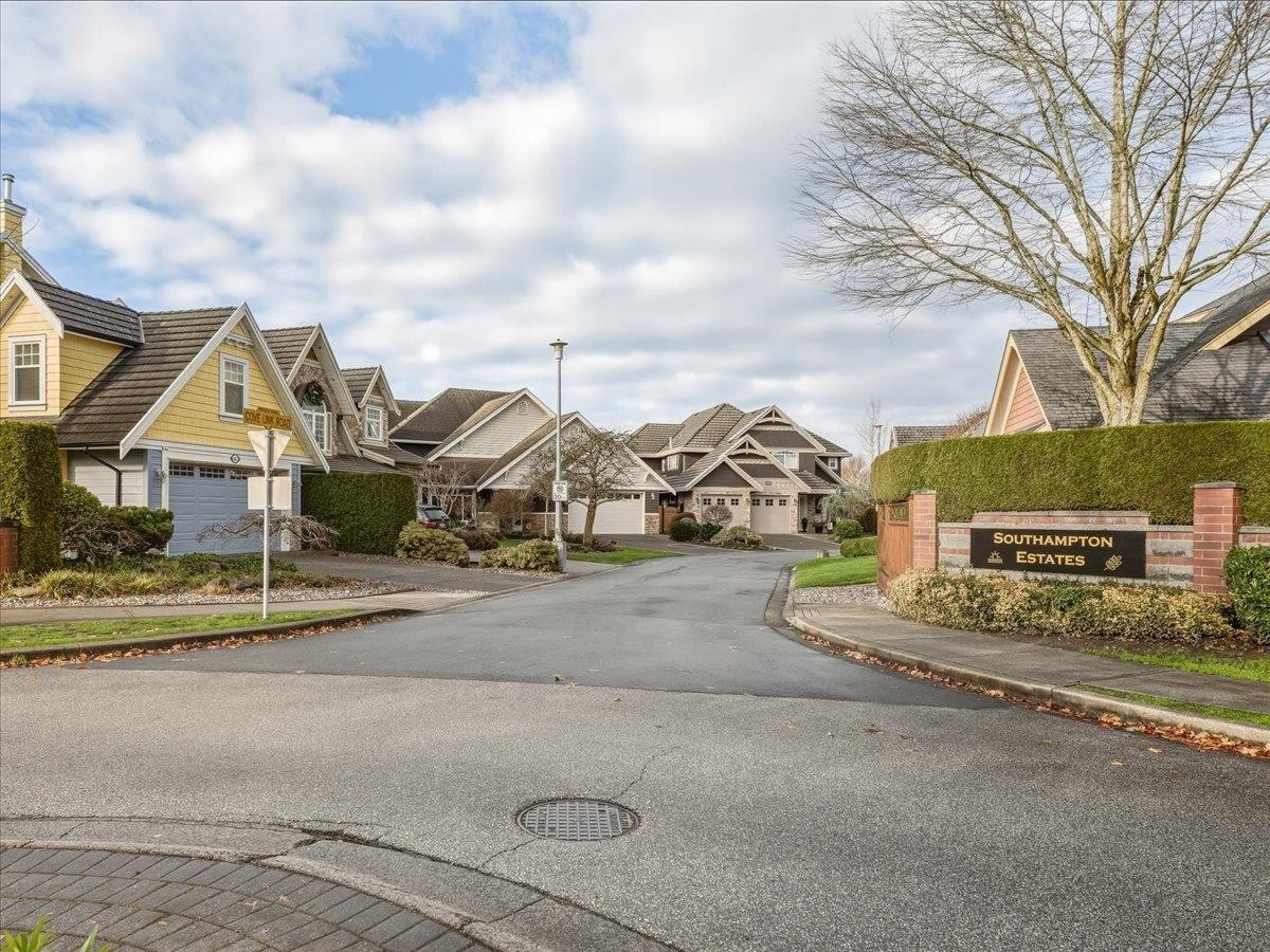 5822 Cove Link Road, Ladner, BC