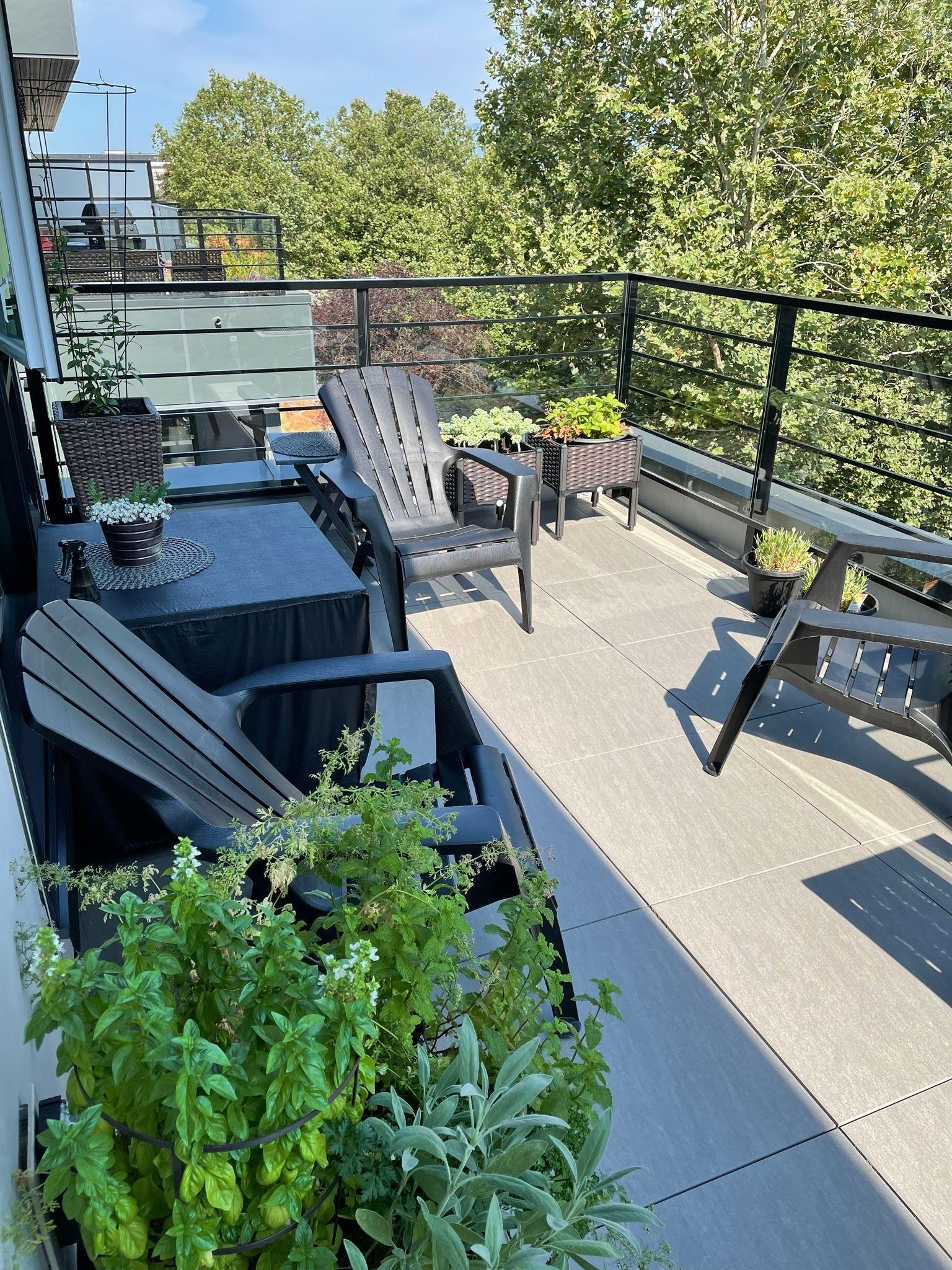 405-2666 Duke Street, Vancouver, BC