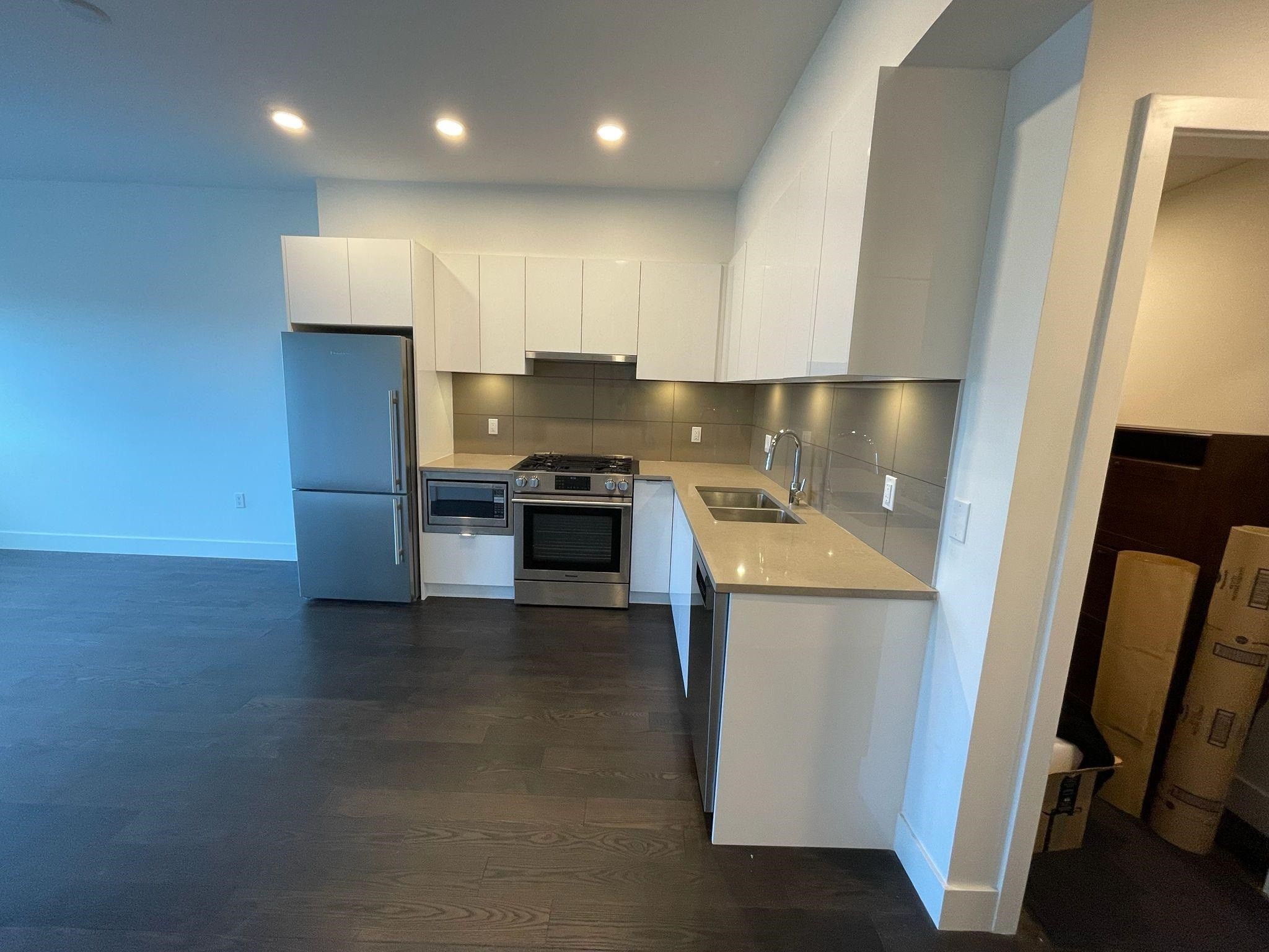 405-2666 Duke Street, Vancouver, BC