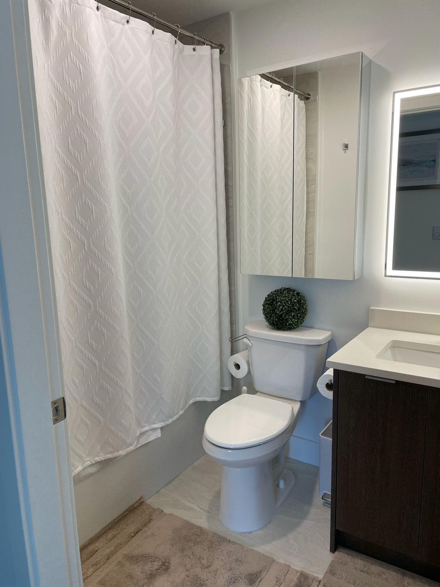 405-2666 Duke Street, Vancouver, BC